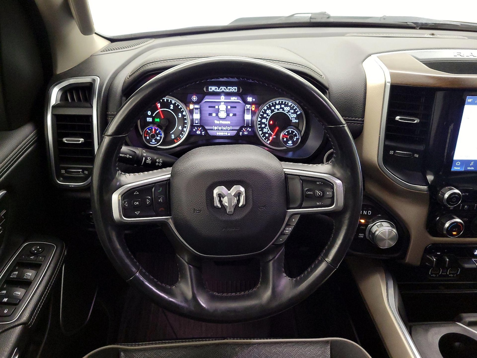 2022 RAM Ram 1500 Pickup Laramie - Photo 11