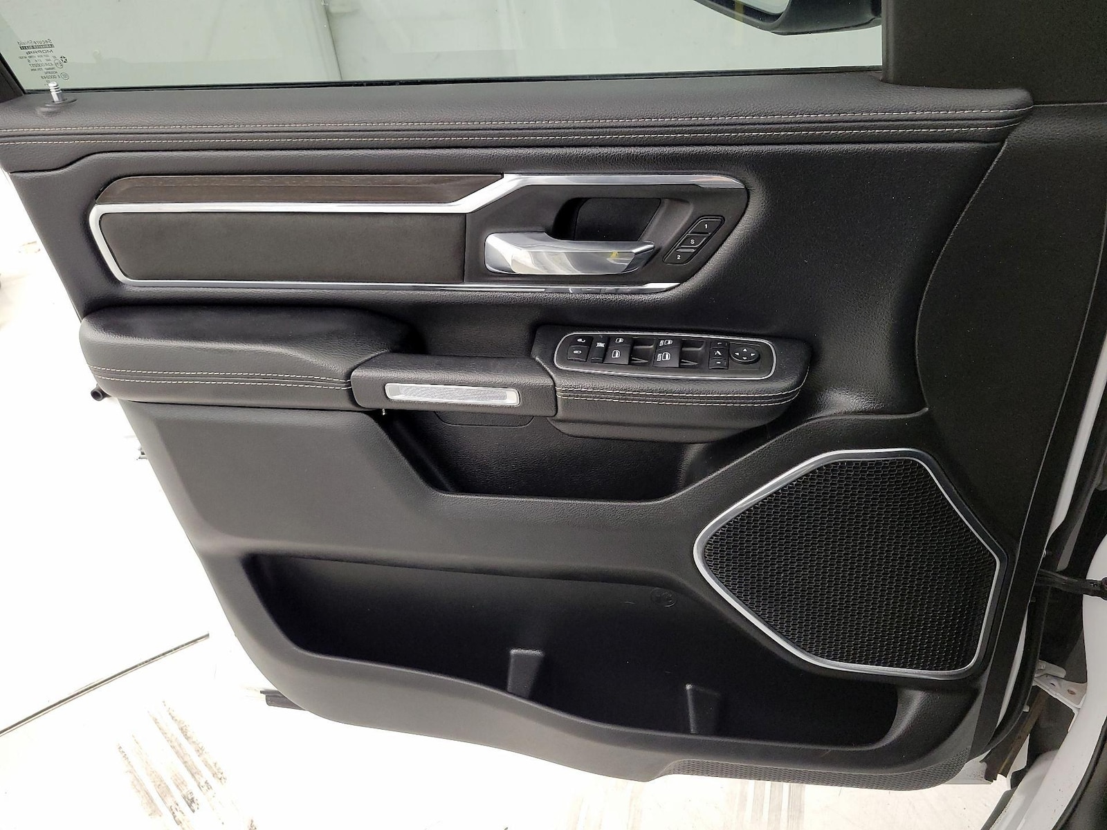 2022 RAM Ram 1500 Pickup Laramie - Photo 13