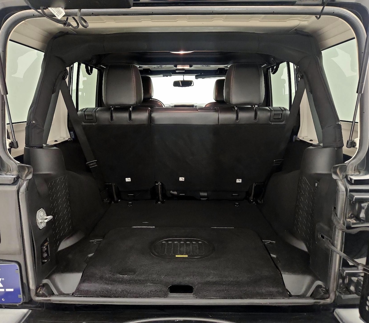 Trunk/Cargo (Seats Up)