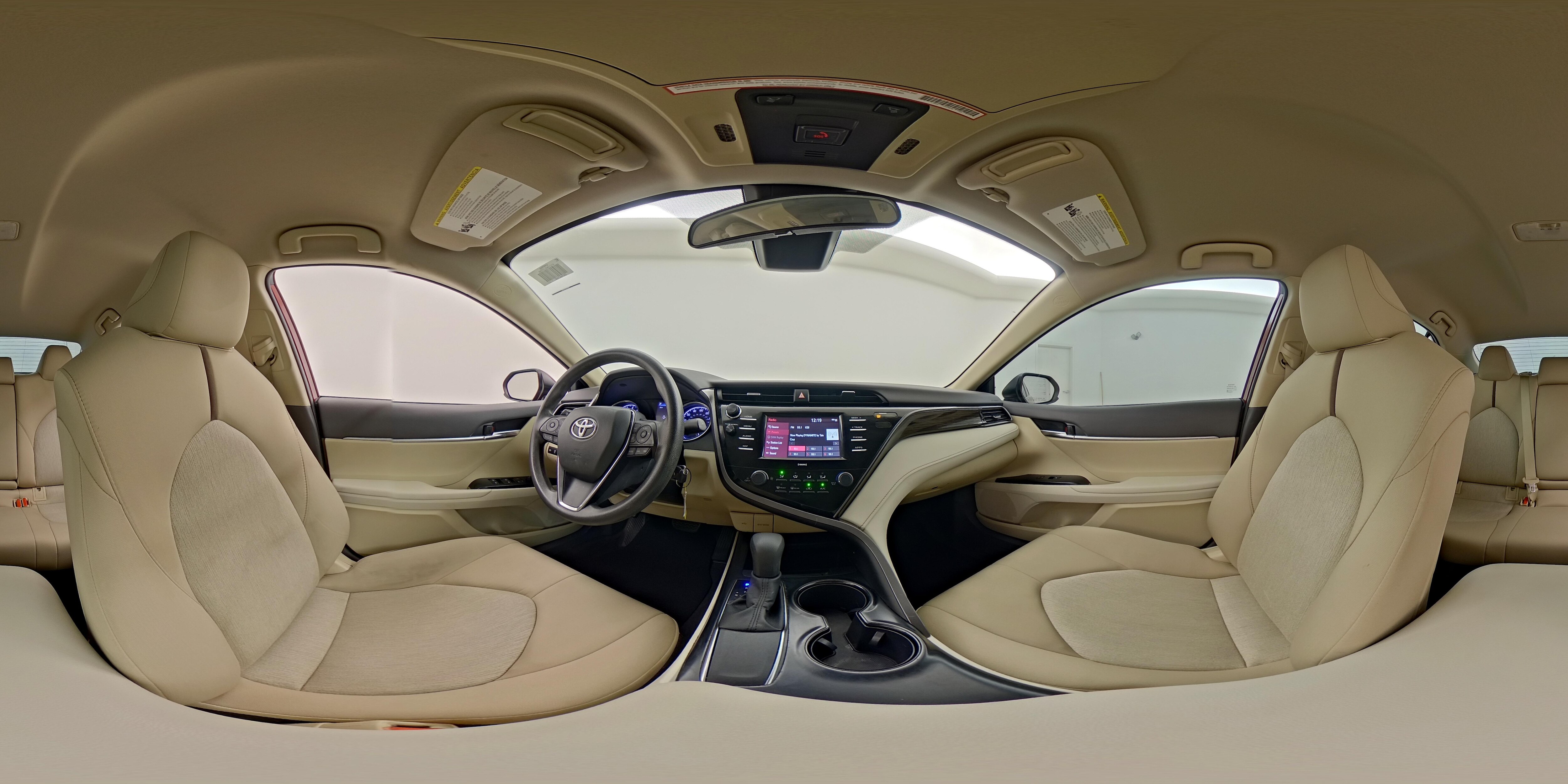 2020 Toyota Camry LE - Photo 24