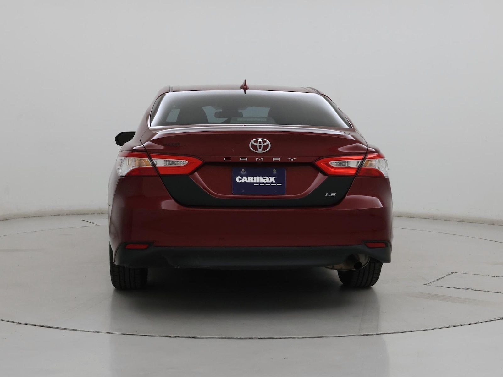 2020 Toyota Camry LE - Photo 7
