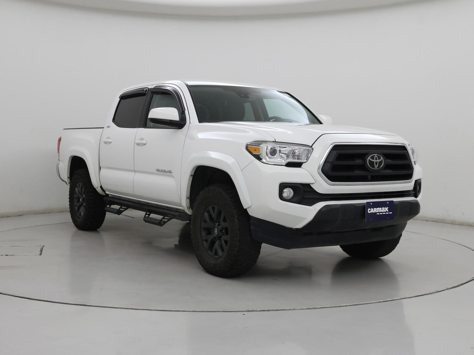2022 Toyota Tacoma SR5 - Photo 2