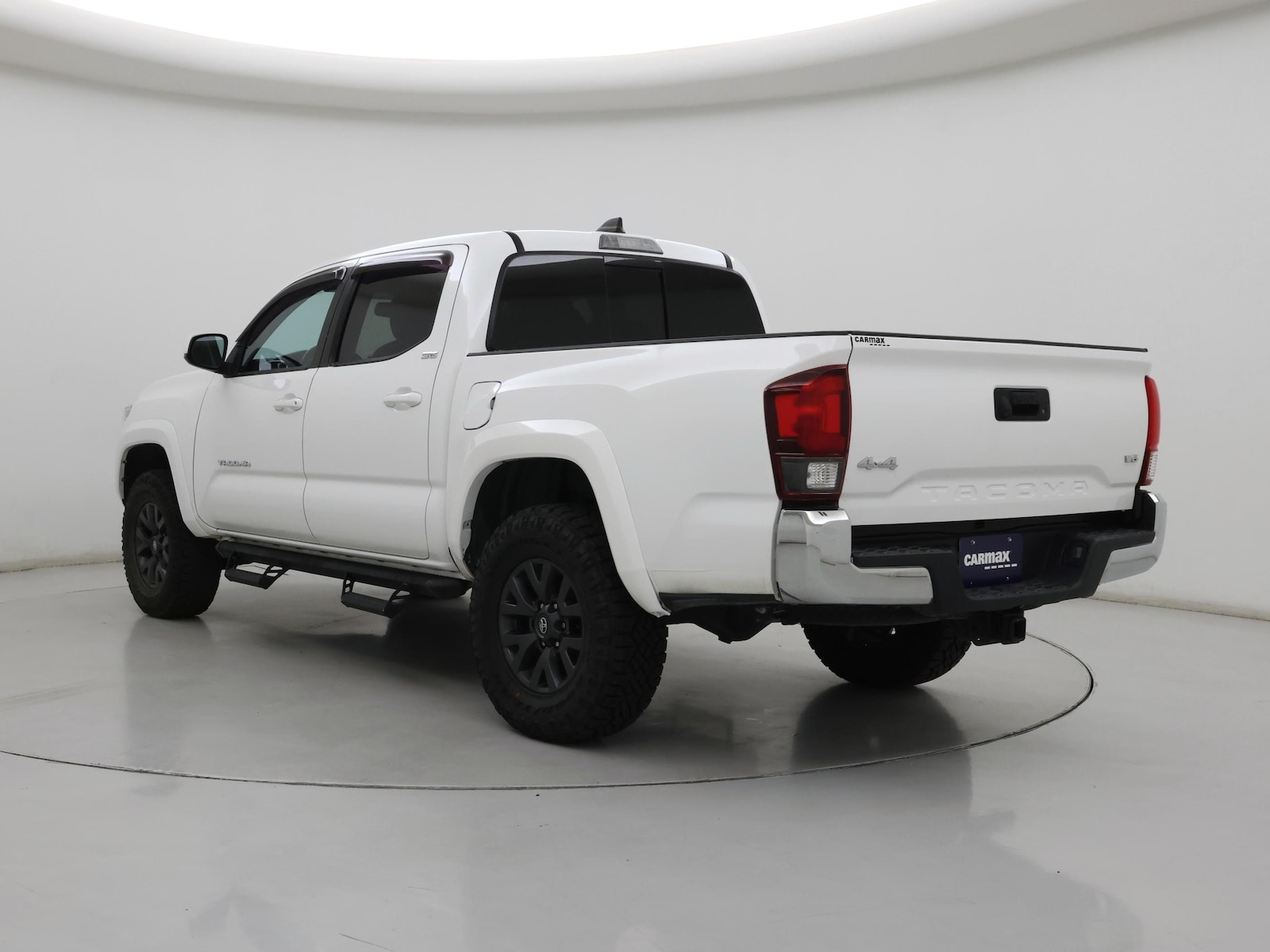 2022 Toyota Tacoma SR5 - Photo 3