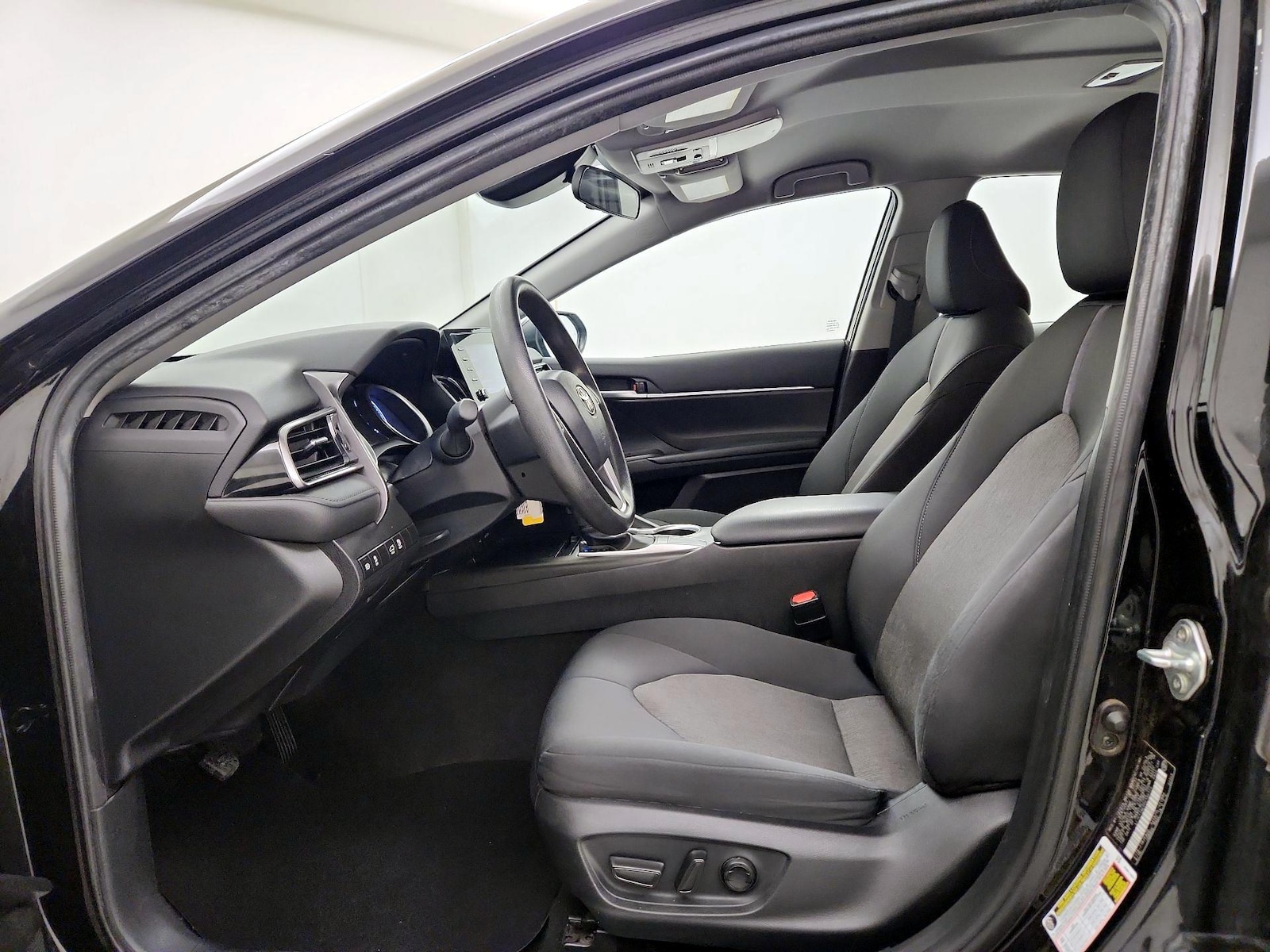 Power Seat(s) & Side Airbags