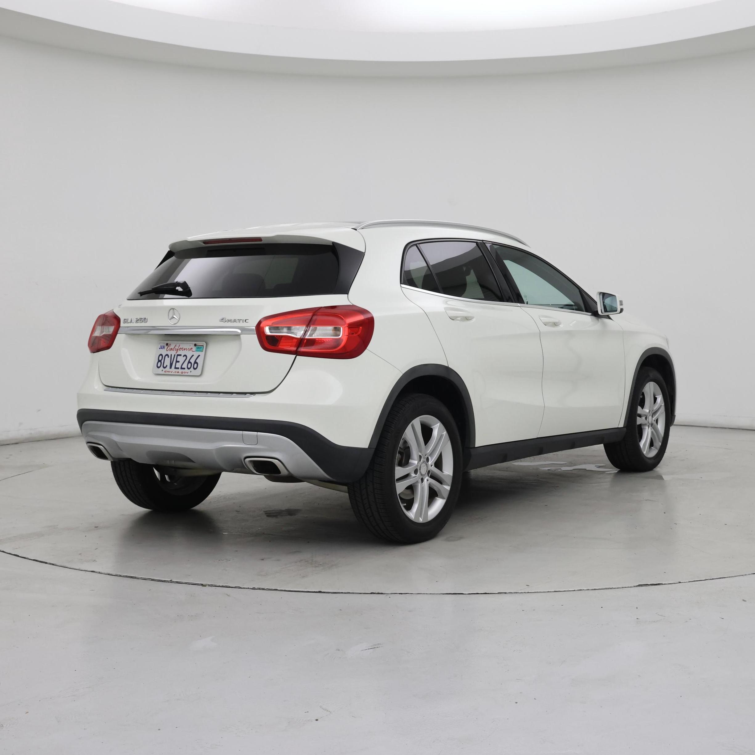 Thumbnail: 2017 Mercedes-Benz GLA - 8