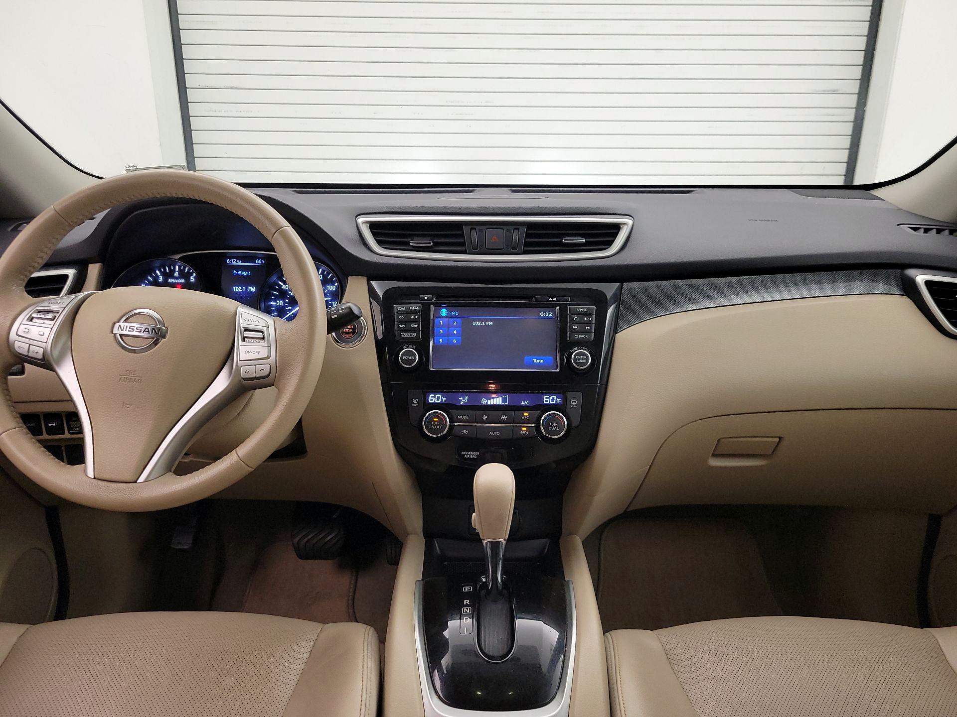 Thumbnail: 2015 Nissan Rogue - 9