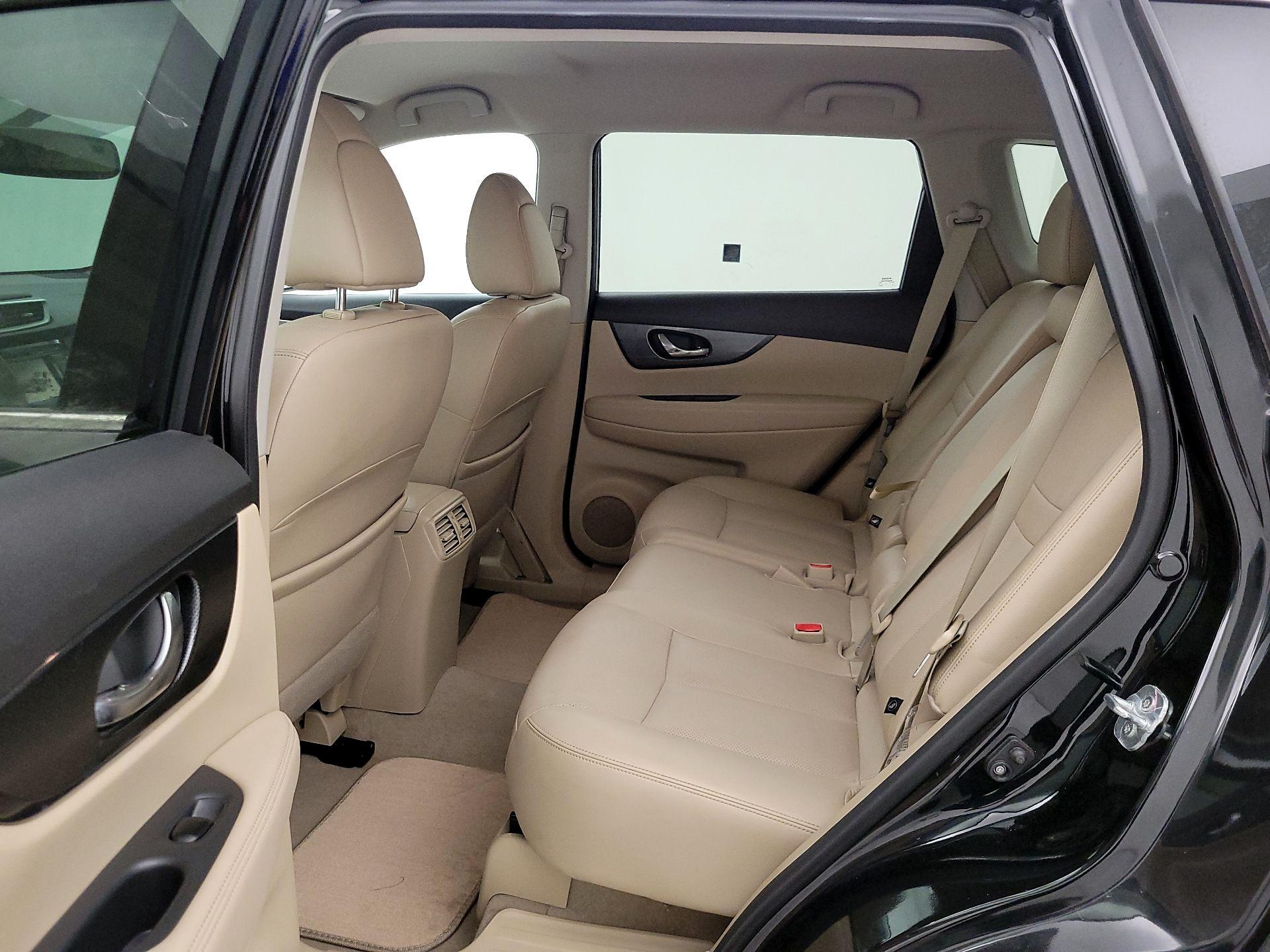 Thumbnail: 2015 Nissan Rogue - 20
