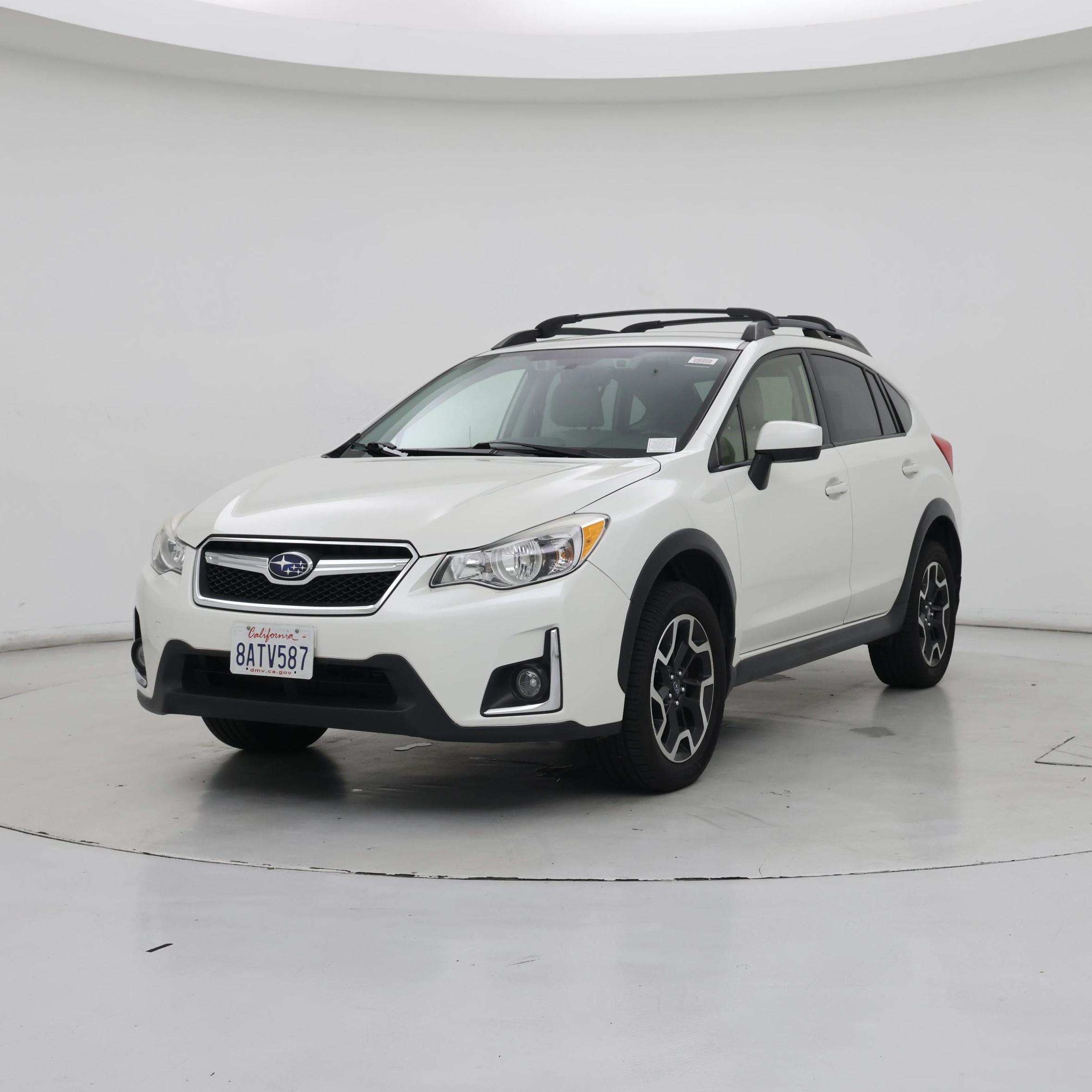 Thumbnail: 2017 Subaru Crosstrek - 4