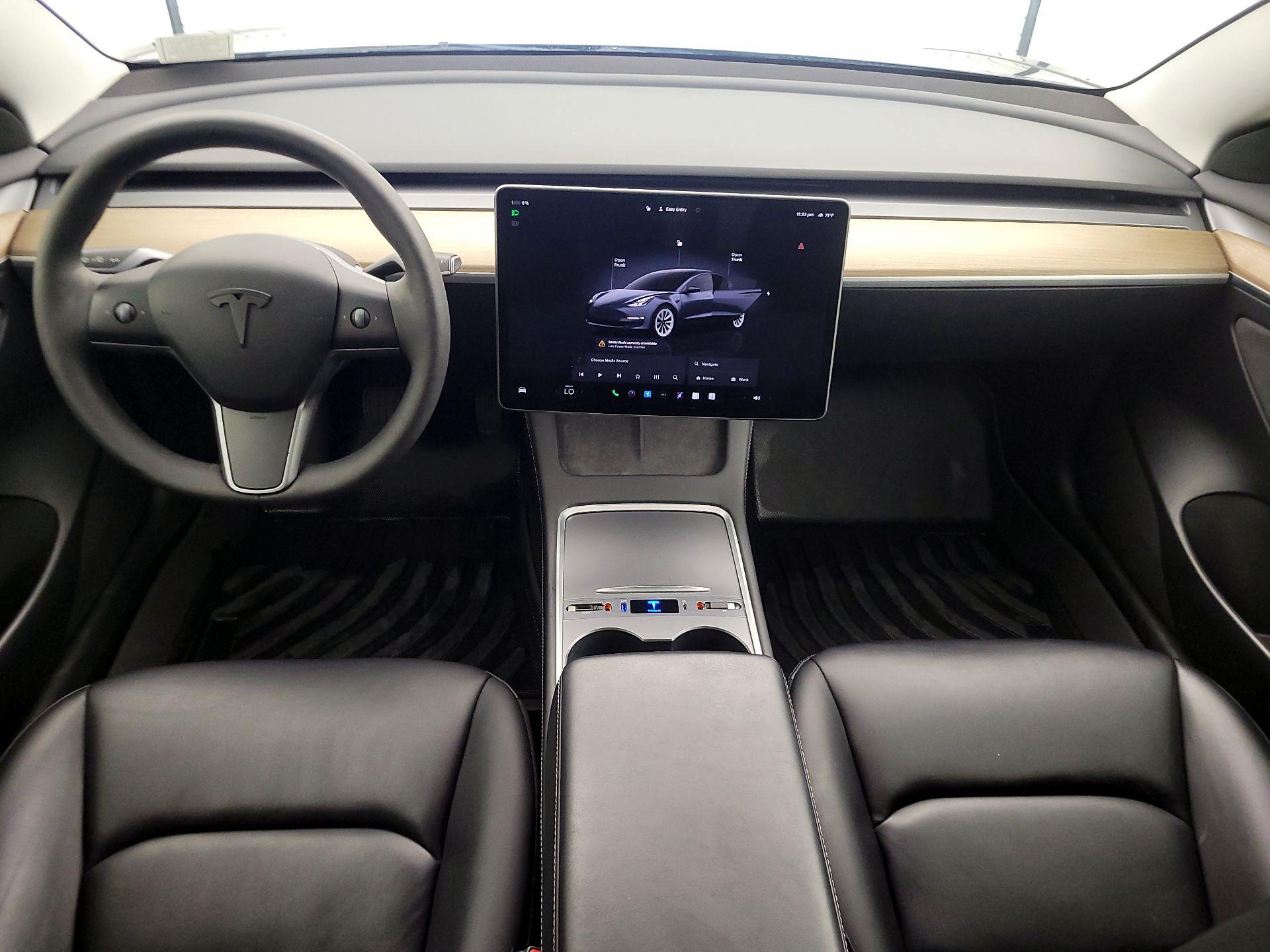 Thumbnail: 2023 Tesla Model 3 - 9