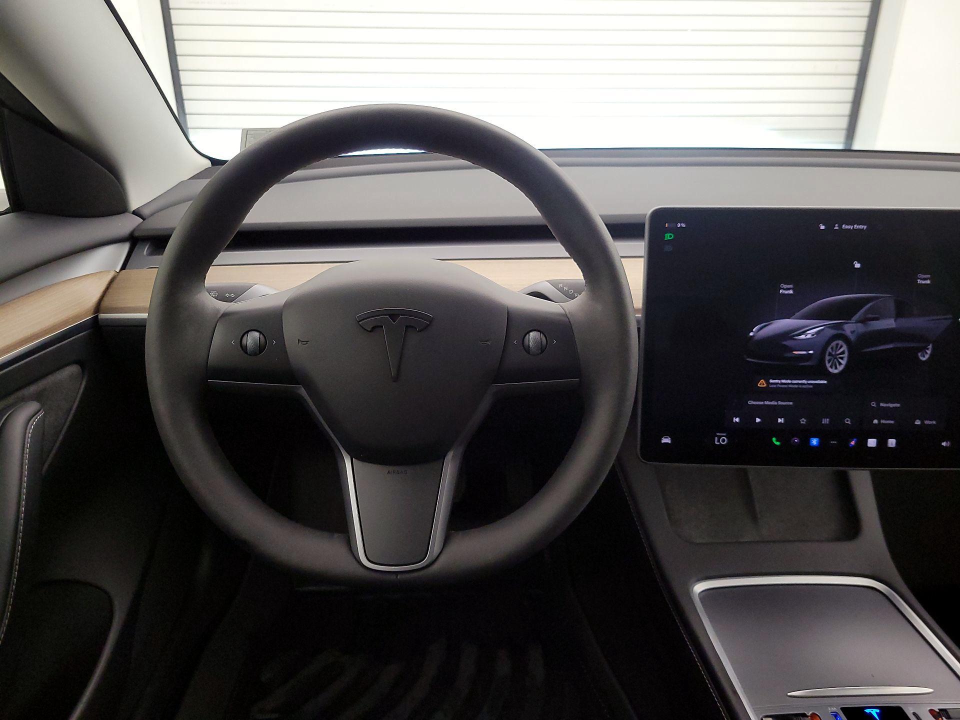 Thumbnail: 2023 Tesla Model 3 - 10