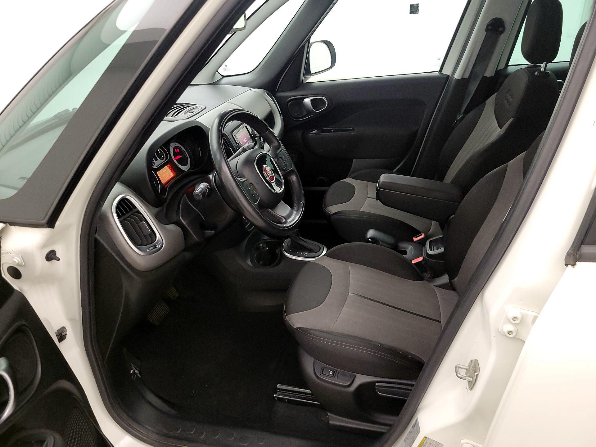 Thumbnail: 2015 Fiat 500L - 11
