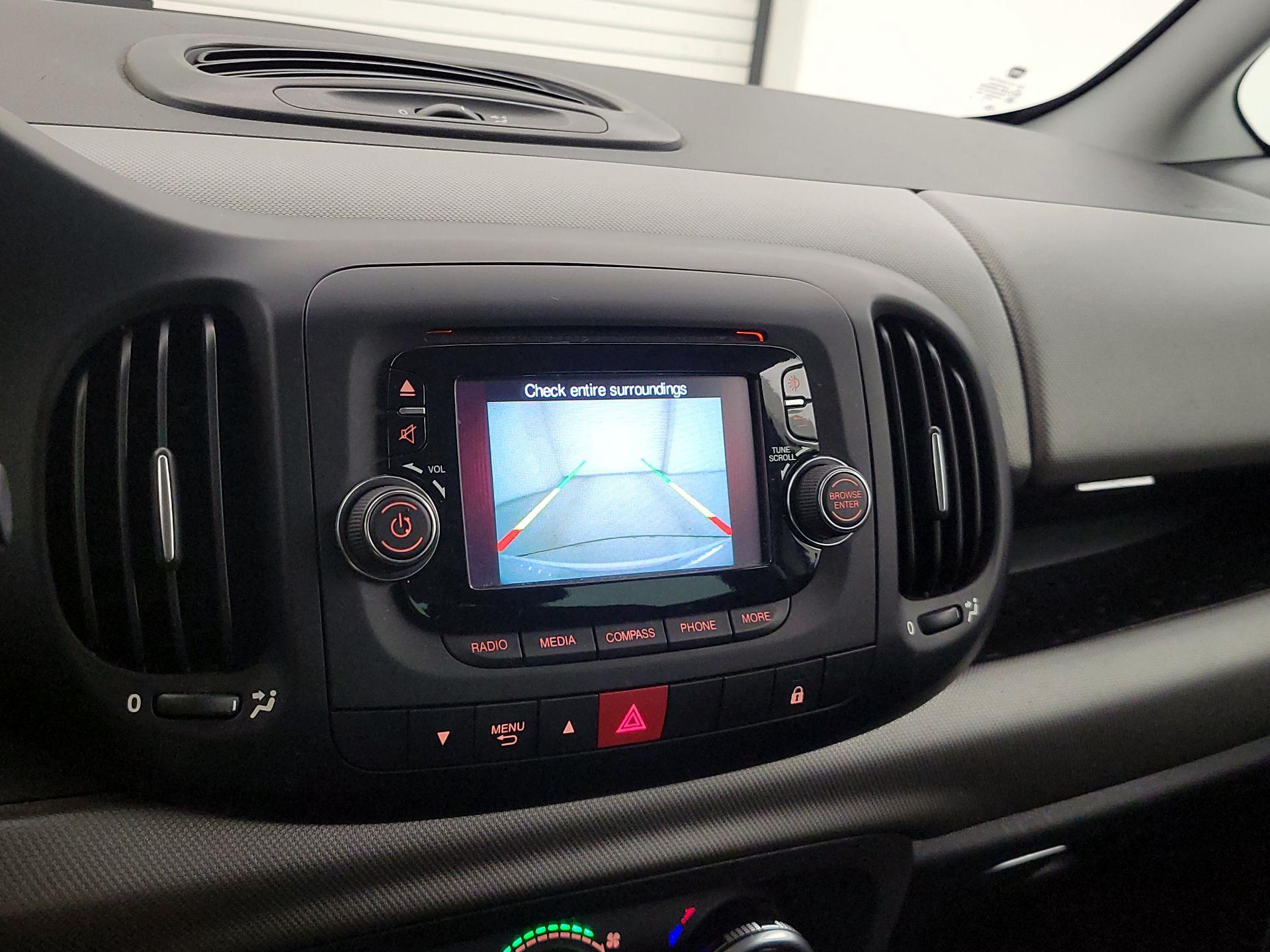 Thumbnail: 2015 Fiat 500L - 13