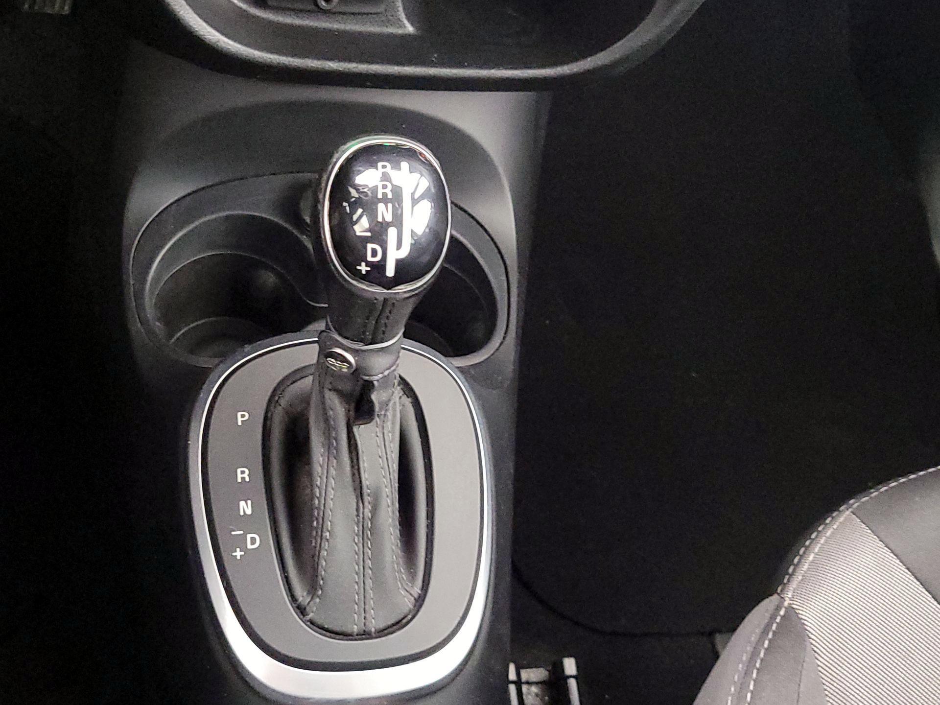 Thumbnail: 2015 Fiat 500L - 16