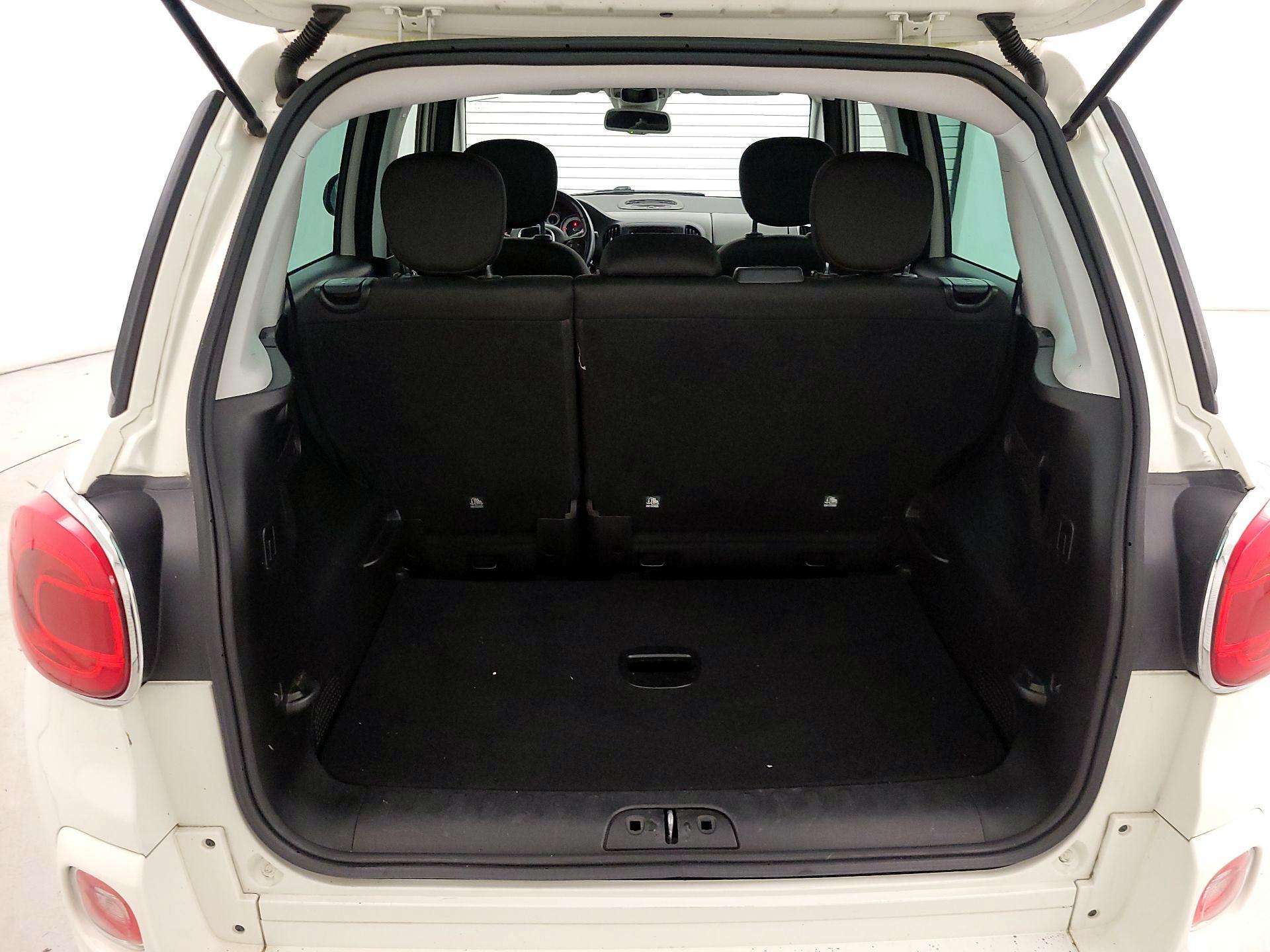 Thumbnail: 2015 Fiat 500L - 19