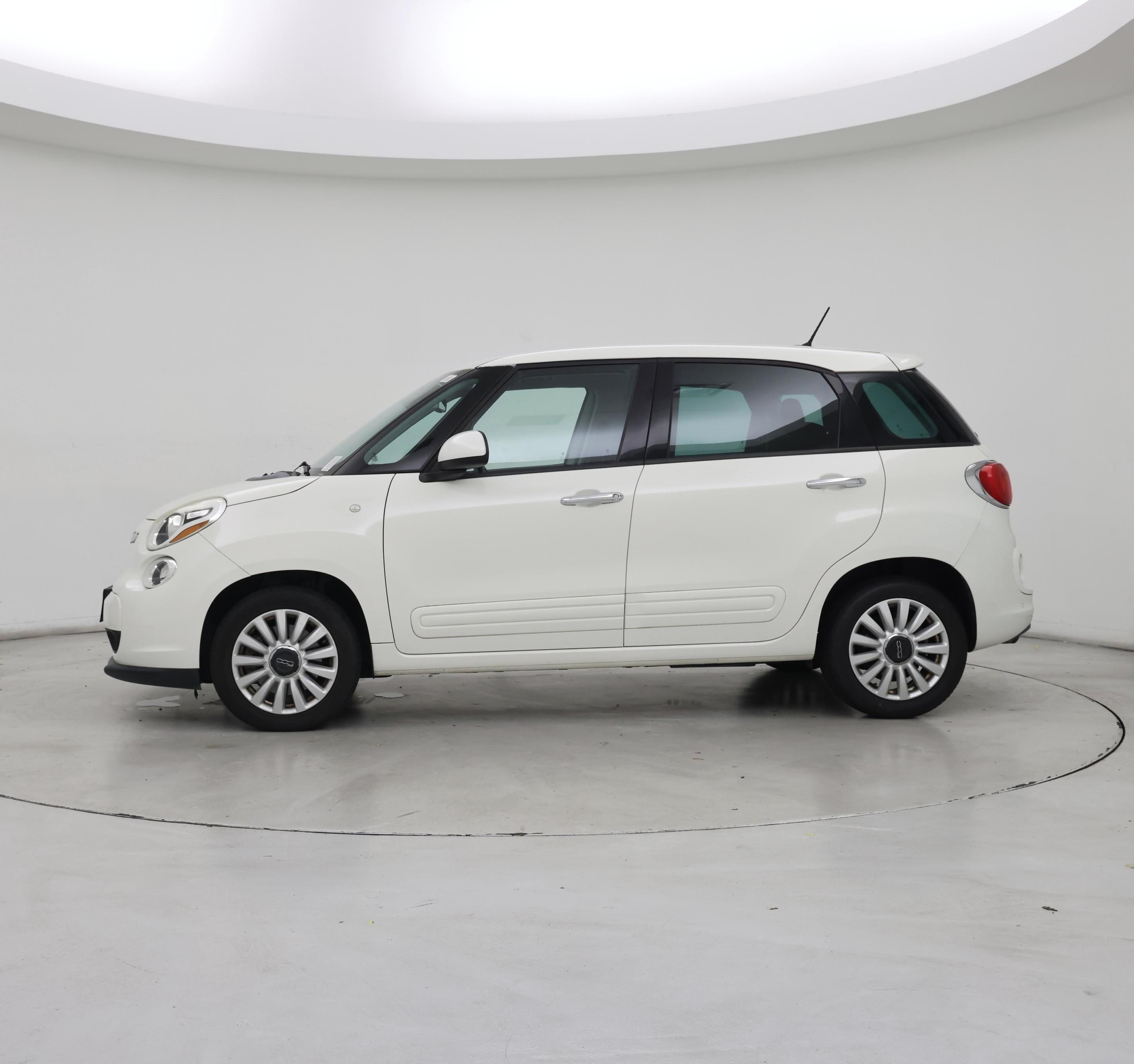 Thumbnail: 2015 Fiat 500L - 3
