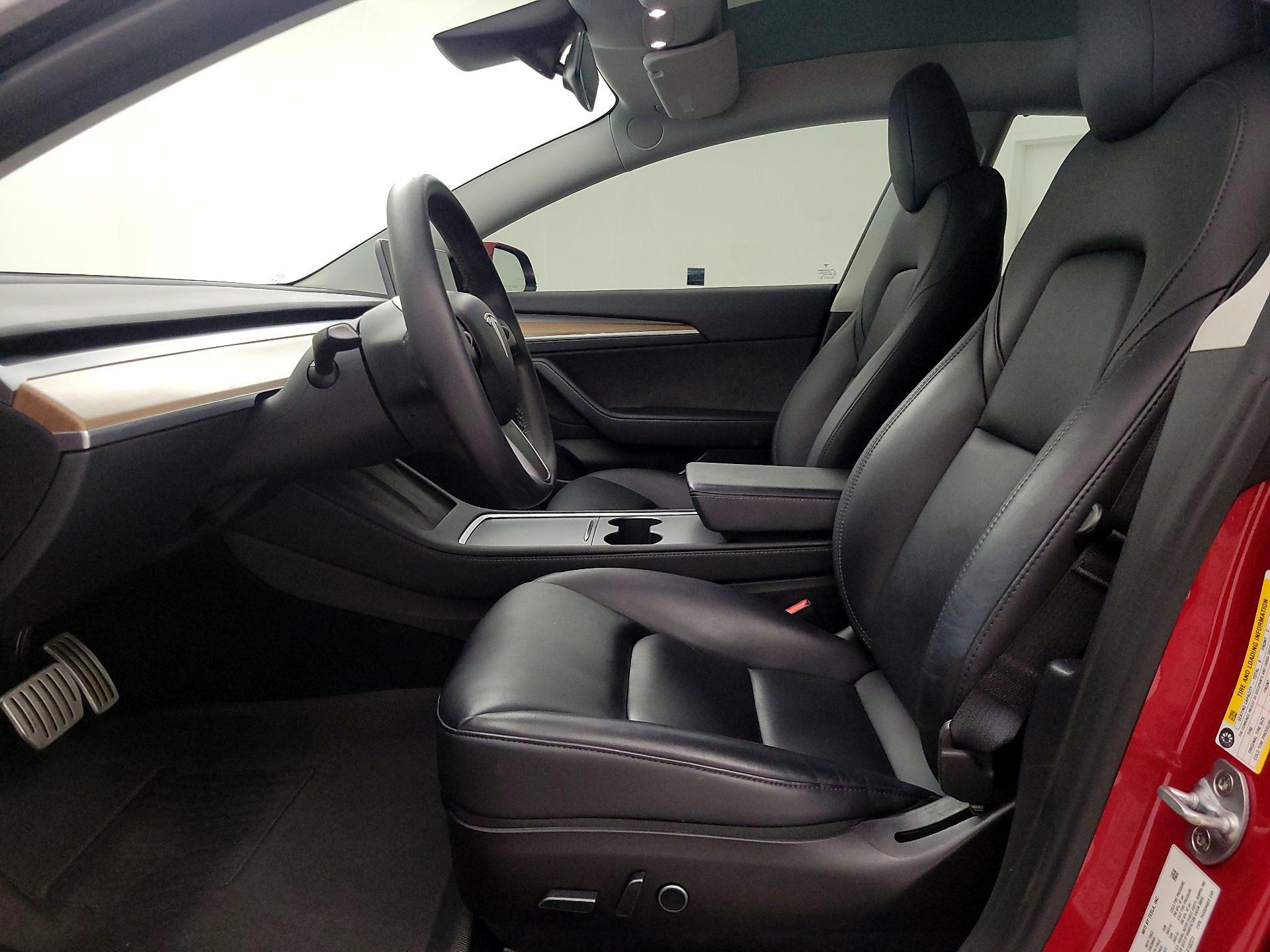 Thumbnail: 2023 Tesla Model 3 - 11