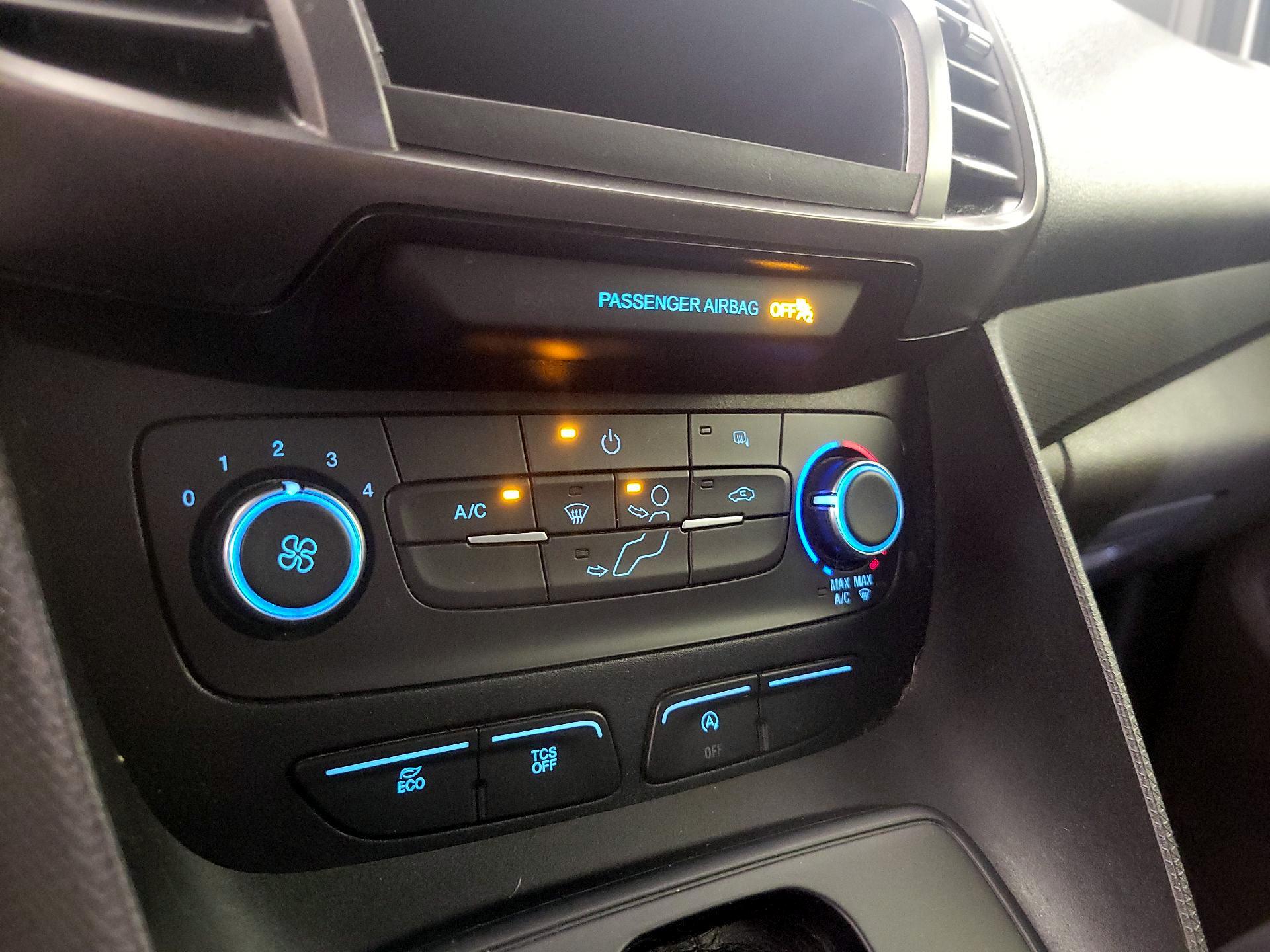 Thumbnail: 2019 Ford Transit Series - 16