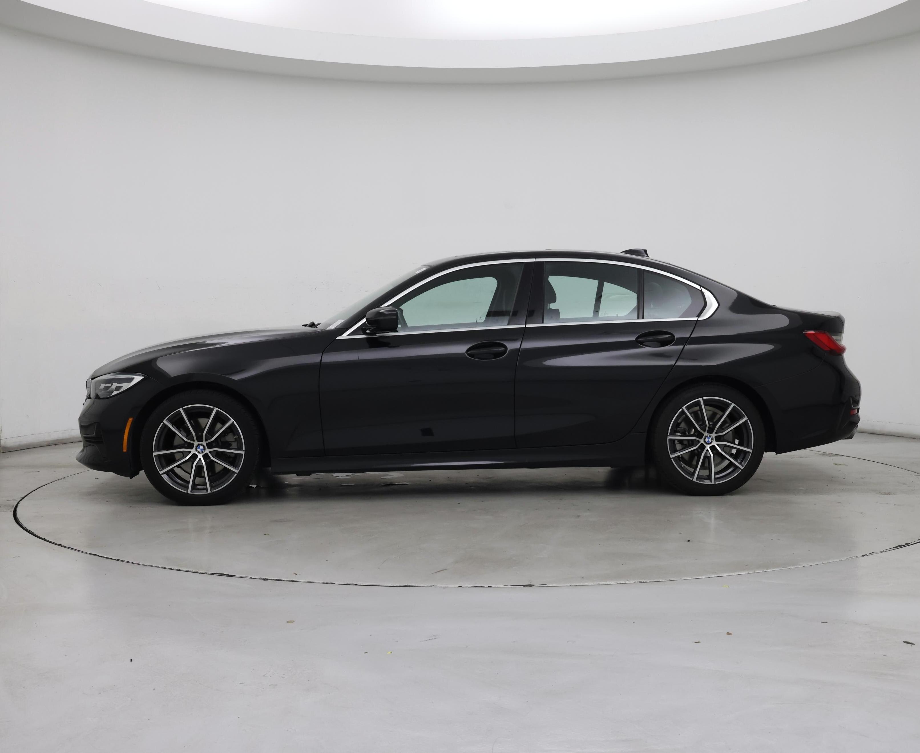 Thumbnail: 2020 BMW 3 Series - 3