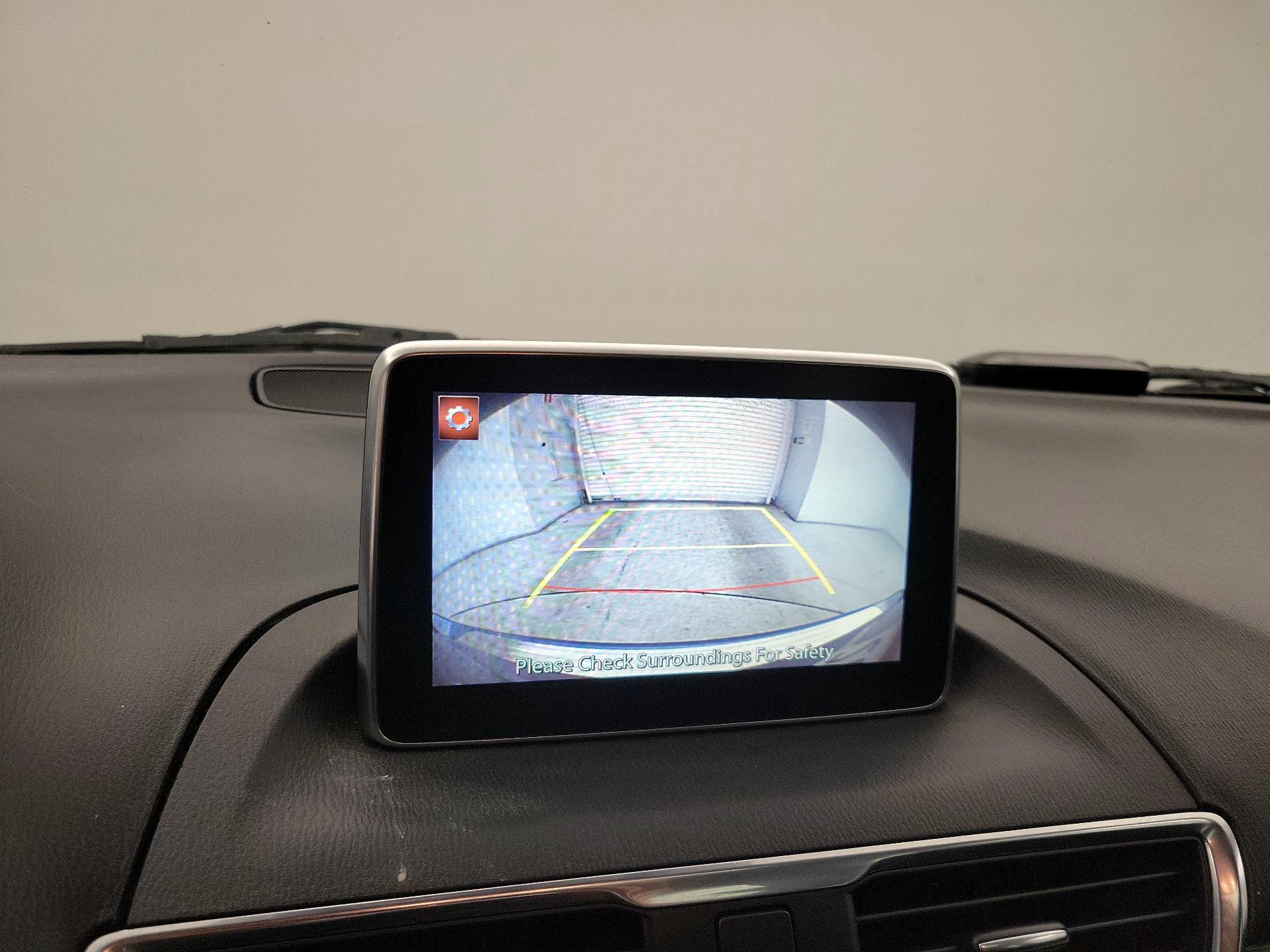 Thumbnail: 2016 Mazda Mazda3 - 14