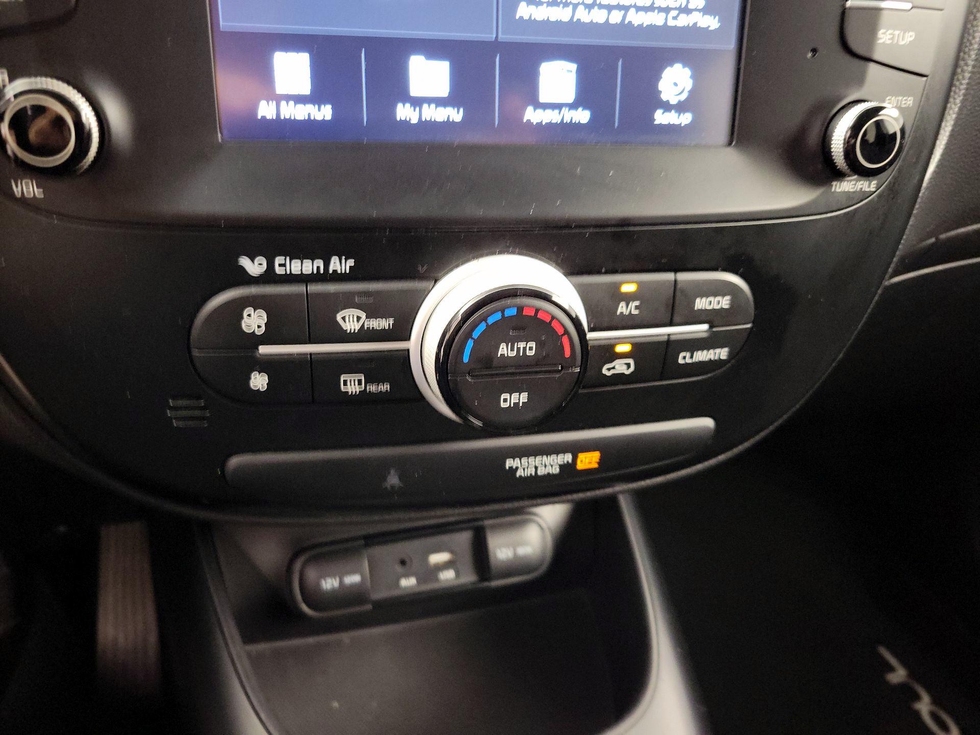 Thumbnail: 2019 Kia Soul - 16