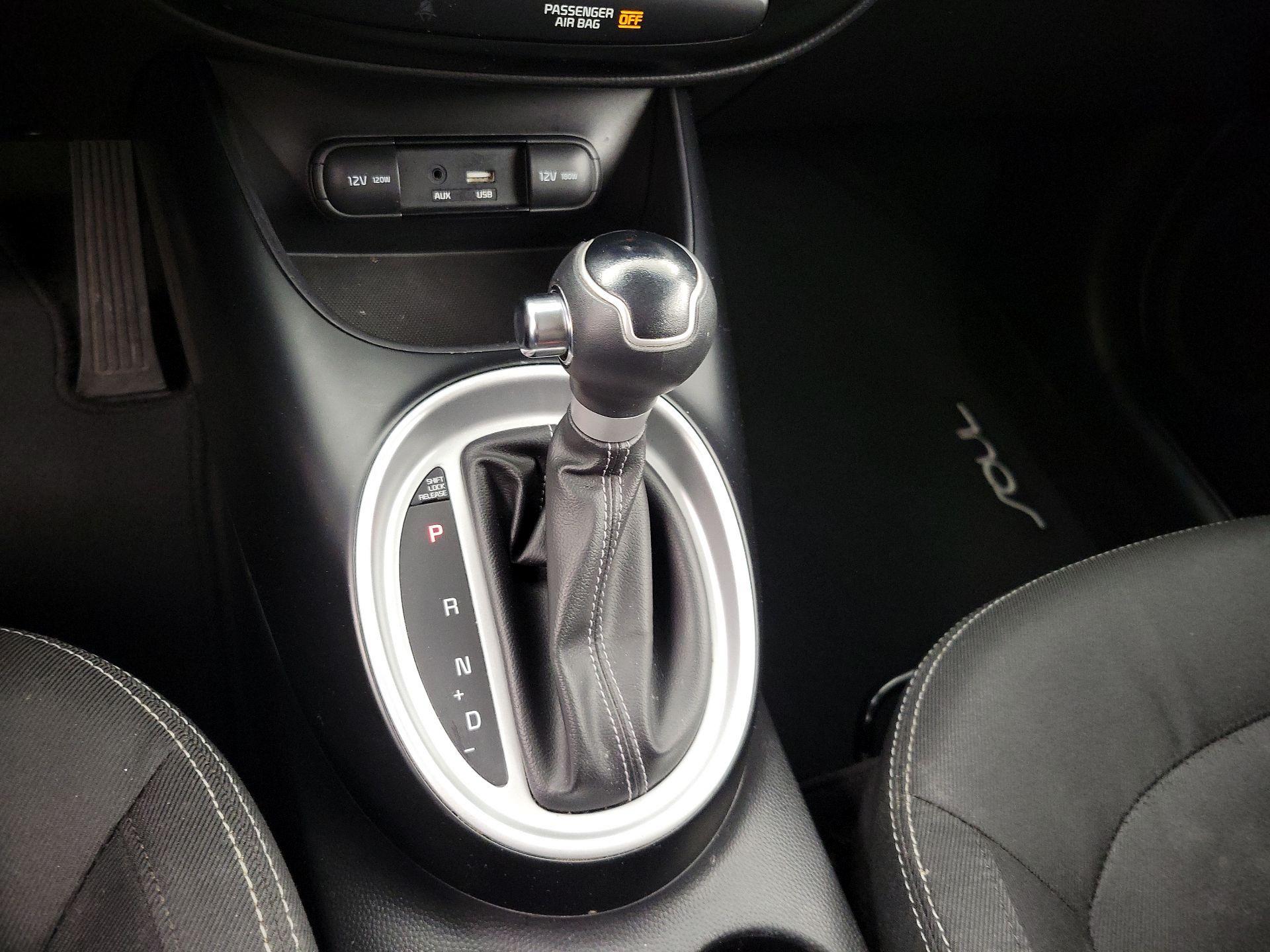 Thumbnail: 2019 Kia Soul - 17