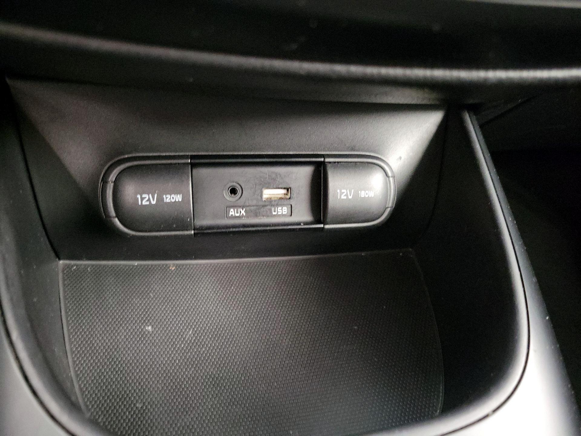 Thumbnail: 2019 Kia Soul - 18
