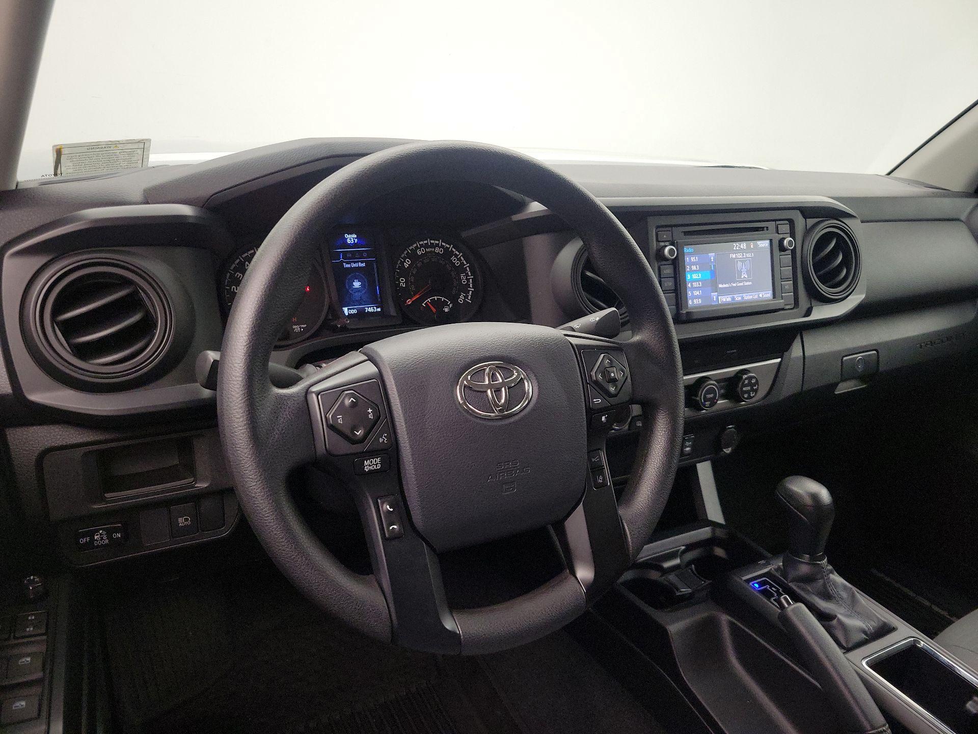 Thumbnail: 2019 Toyota Tacoma - 9
