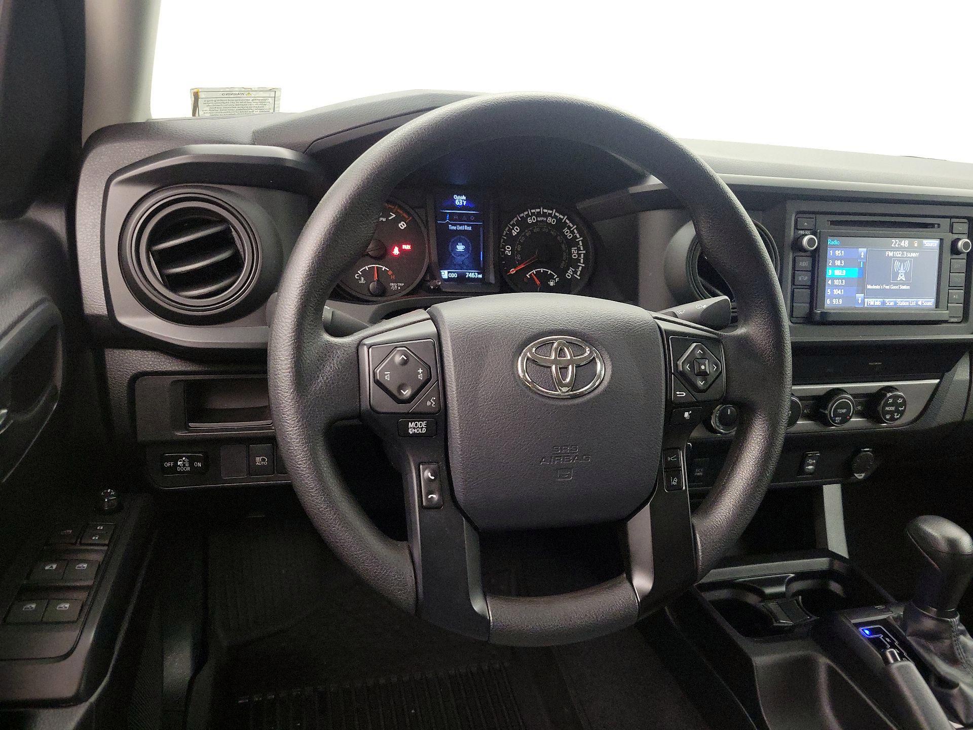 Thumbnail: 2019 Toyota Tacoma - 10