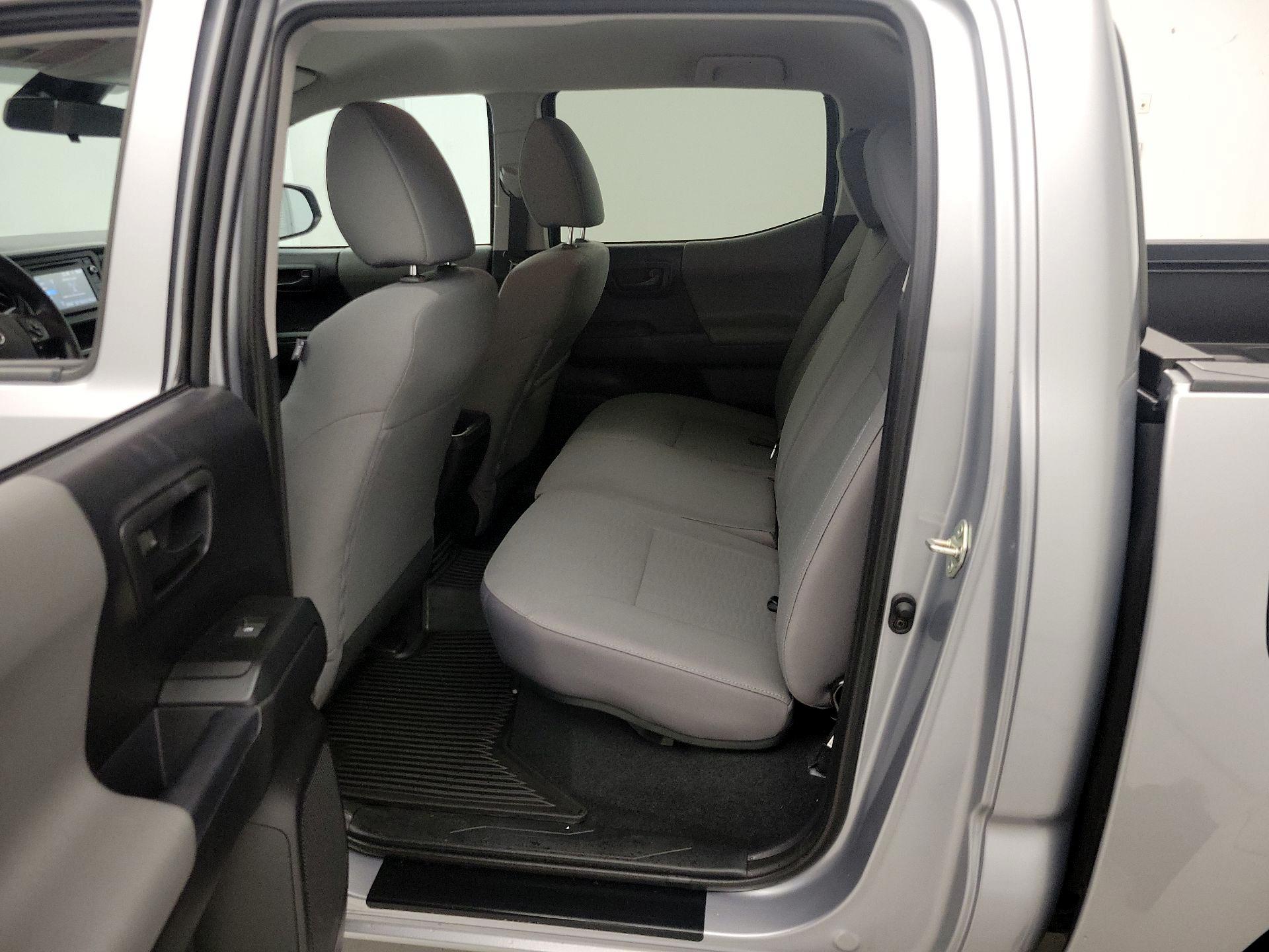 Thumbnail: 2019 Toyota Tacoma - 19