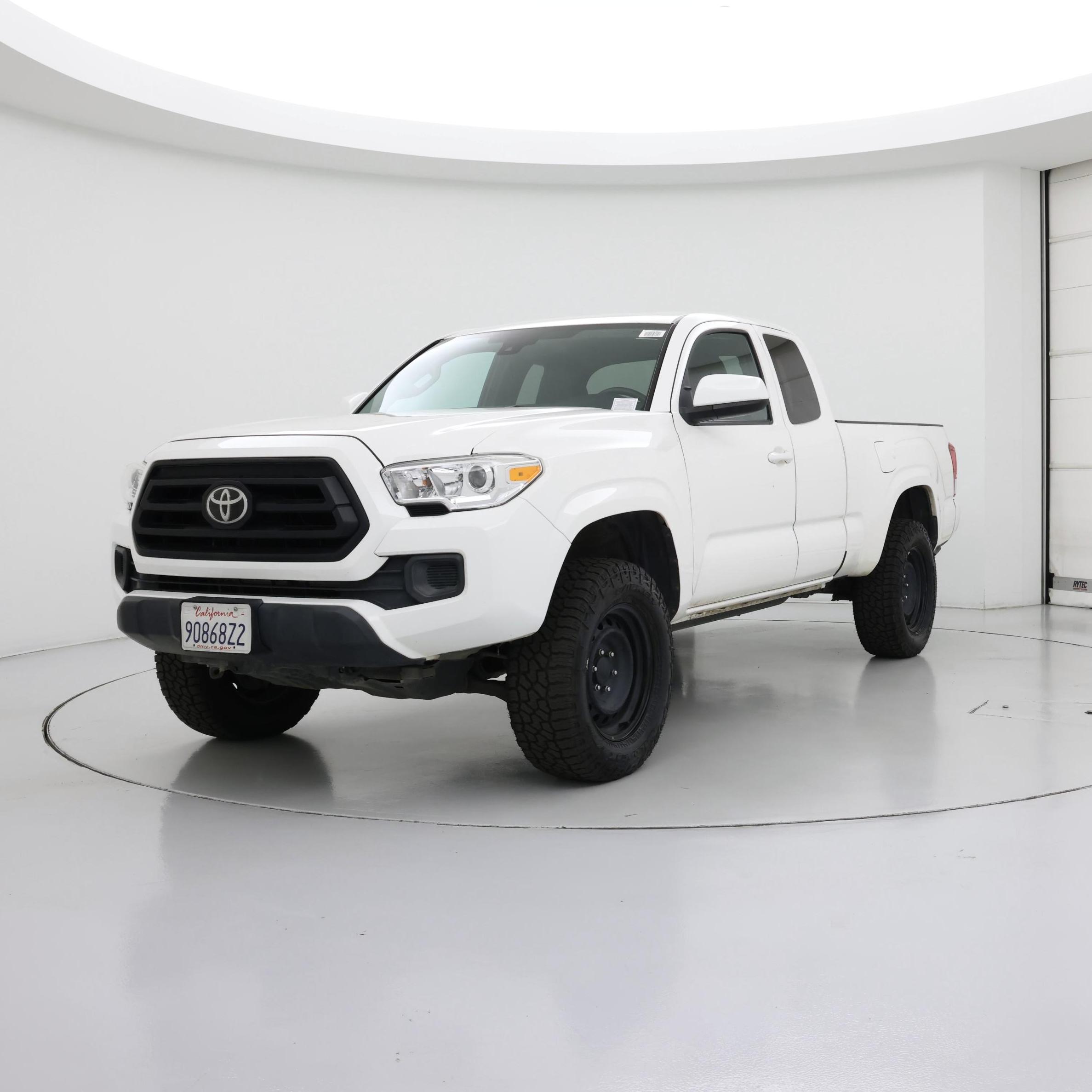 Thumbnail: 2020 Toyota Tacoma - 4