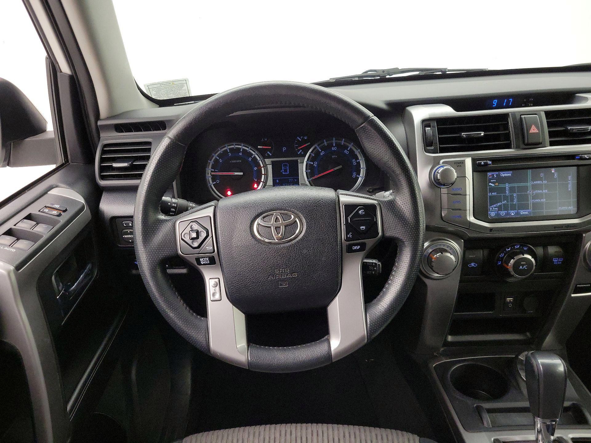 Thumbnail: 2019 Toyota 4Runner - 10