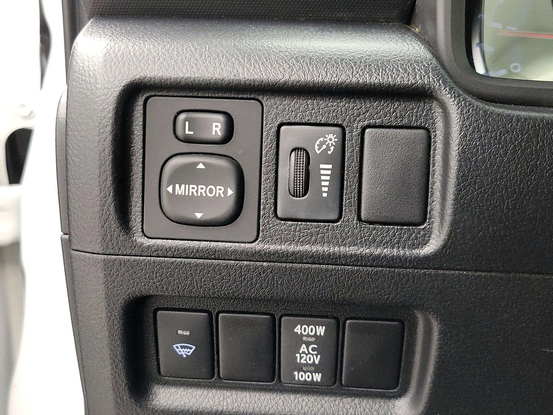 Thumbnail: 2019 Toyota 4Runner - 13