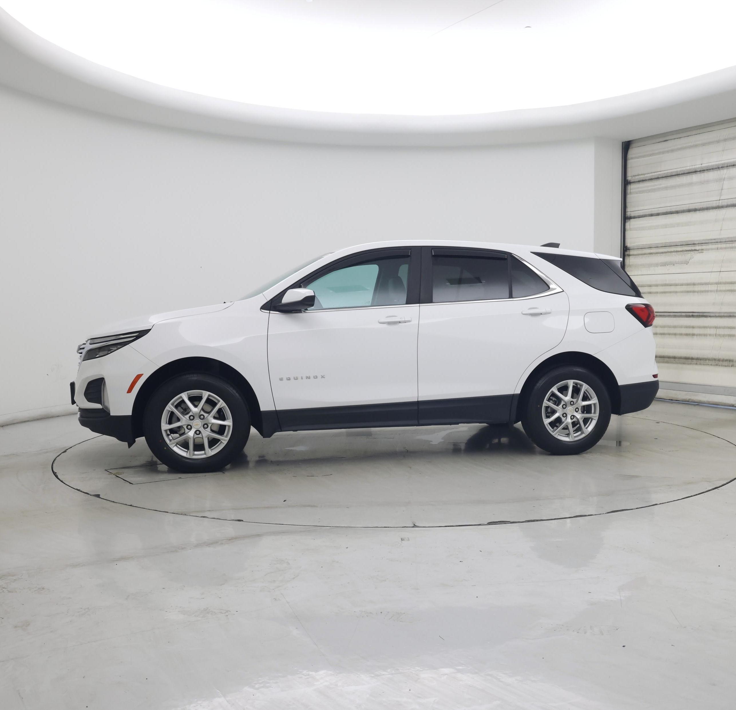 Thumbnail: 2023 Chevrolet Equinox - 3