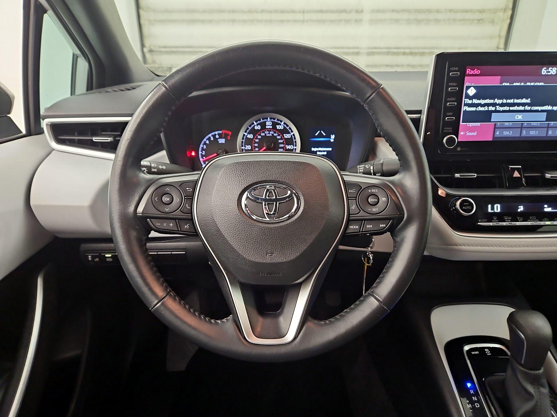 Thumbnail: 2021 Toyota Corolla - 10