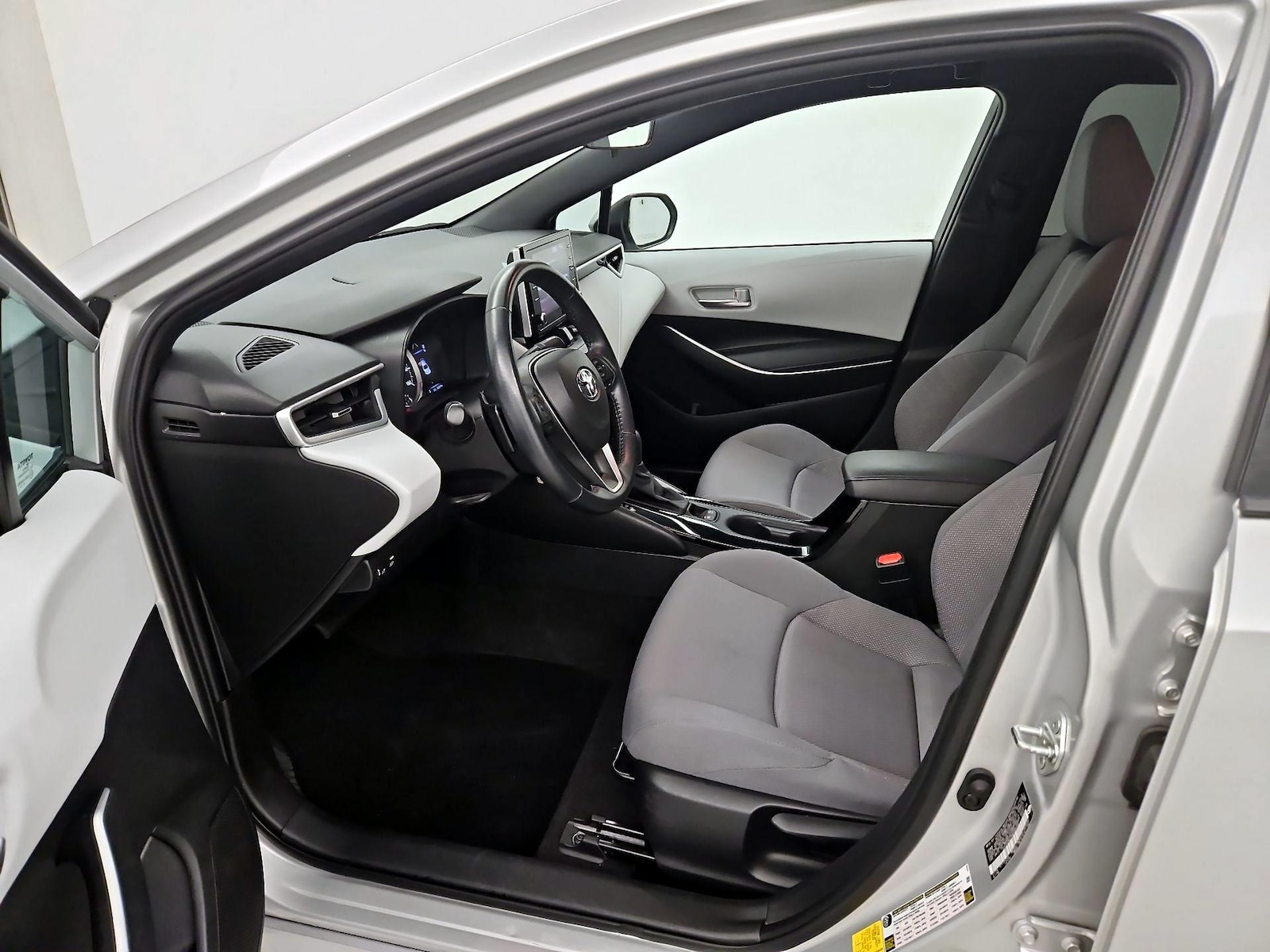 2021 Toyota Corolla SE - Photo 12