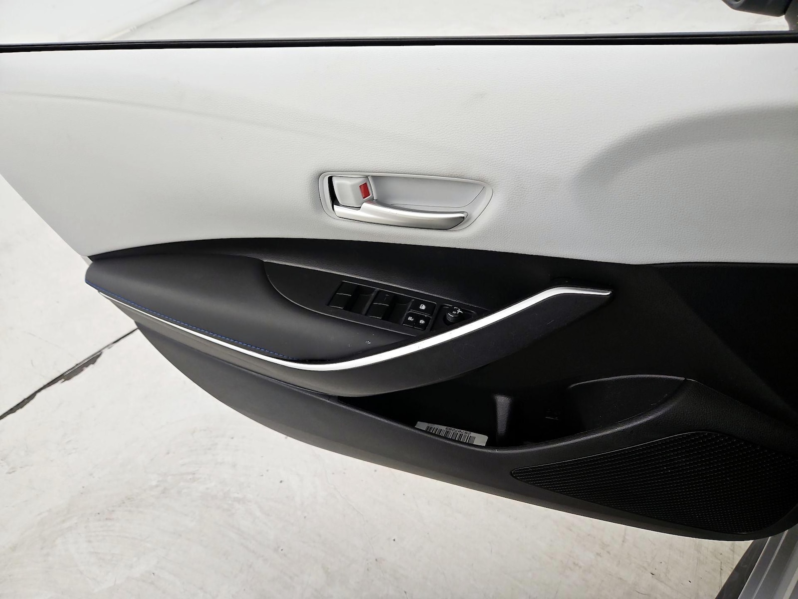 2021 Toyota Corolla SE - Photo 13