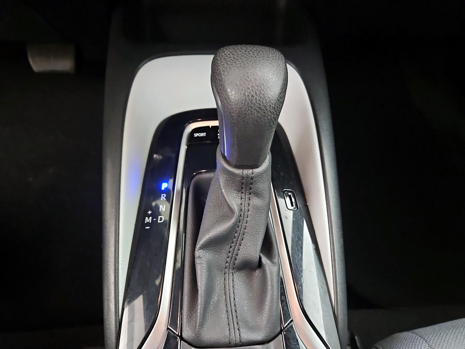 2021 Toyota Corolla SE - Photo 19