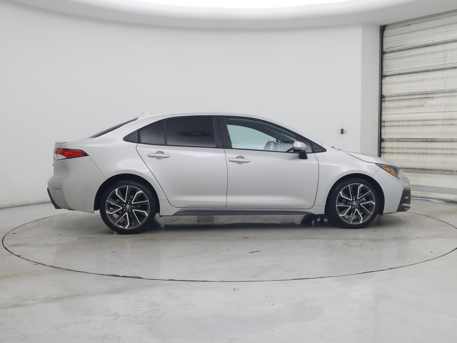 2021 Toyota Corolla SE - Photo 8