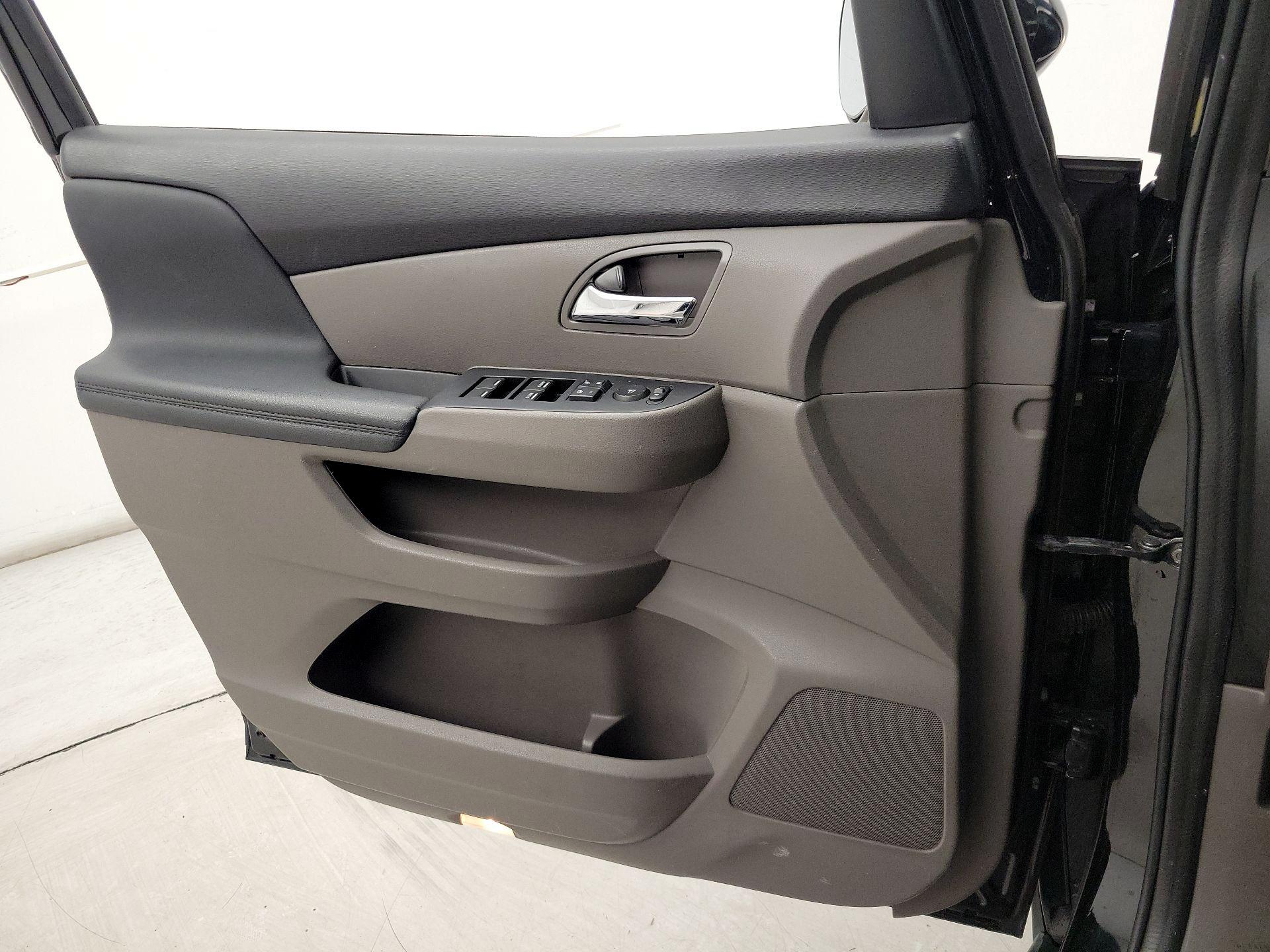Thumbnail: 2015 Honda Odyssey - 12