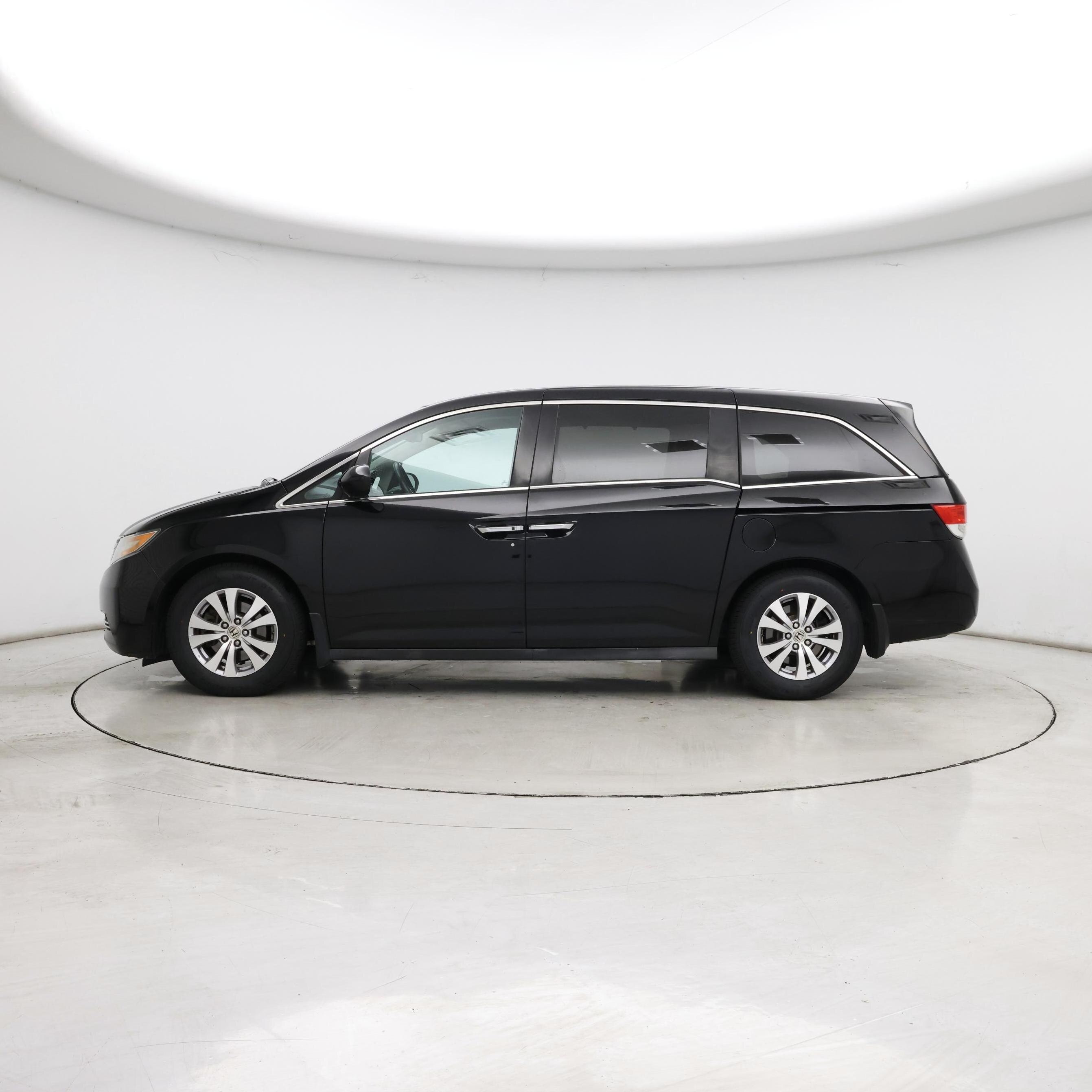 Thumbnail: 2015 Honda Odyssey - 3