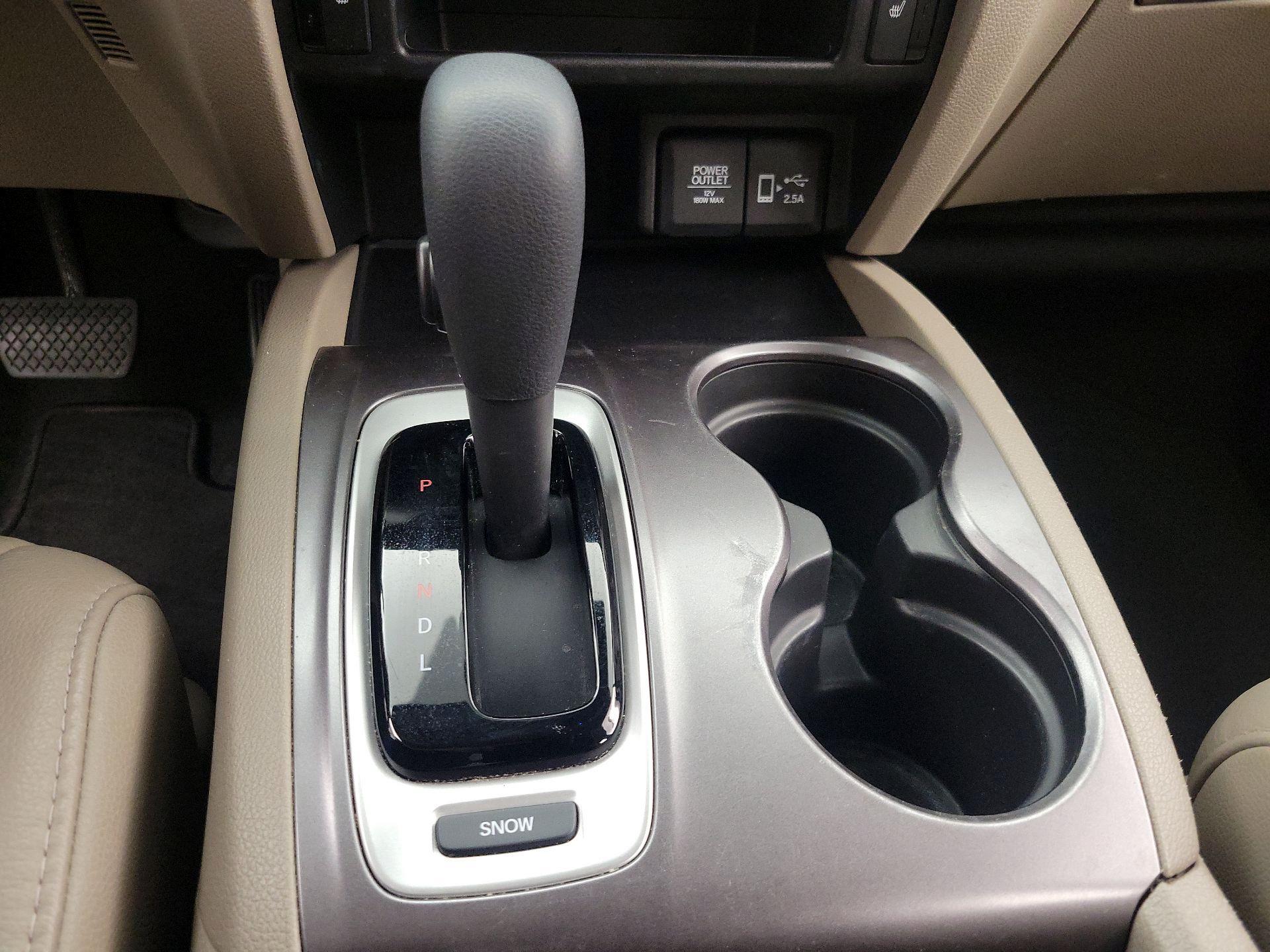 Thumbnail: 2019 Honda Pilot - 17