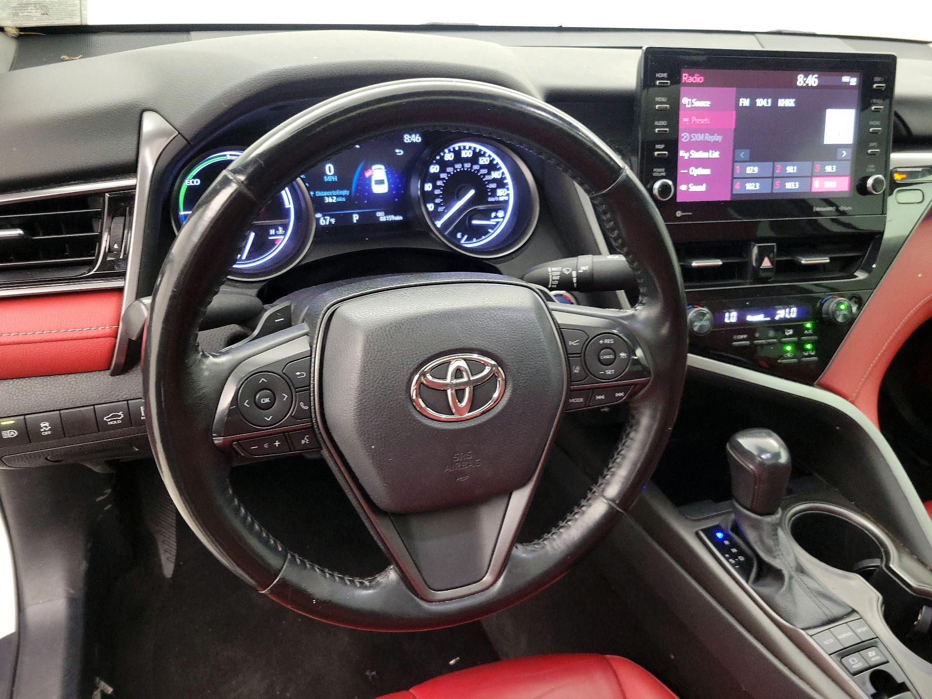 Thumbnail: 2021 Toyota Camry - 10