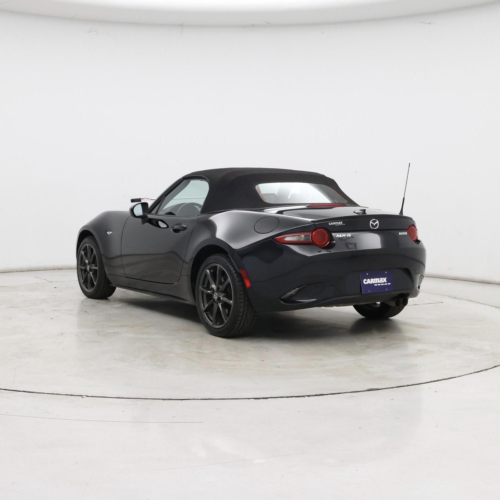 Thumbnail: 2016 Mazda MX-5 Miata - 2