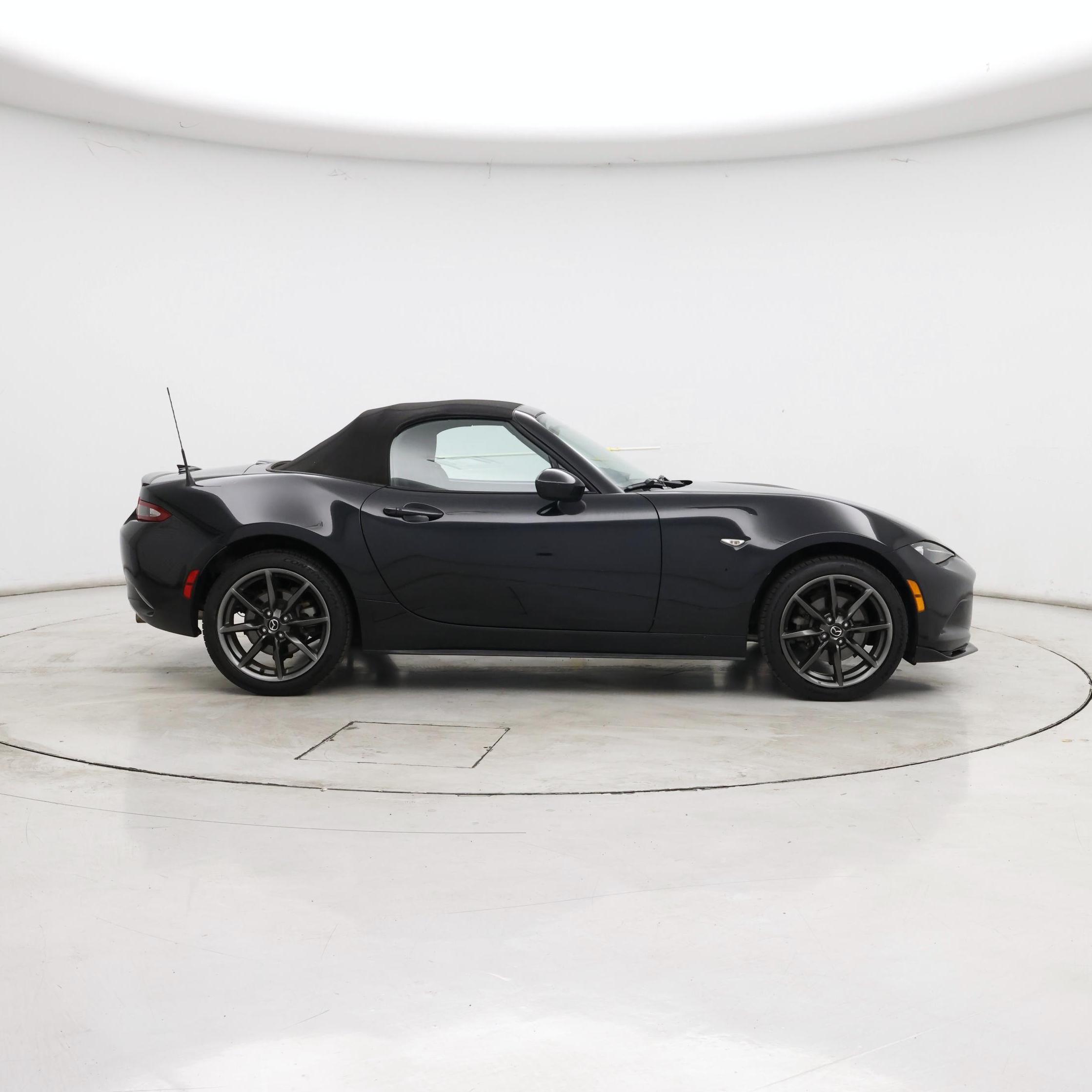 Thumbnail: 2016 Mazda MX-5 Miata - 7