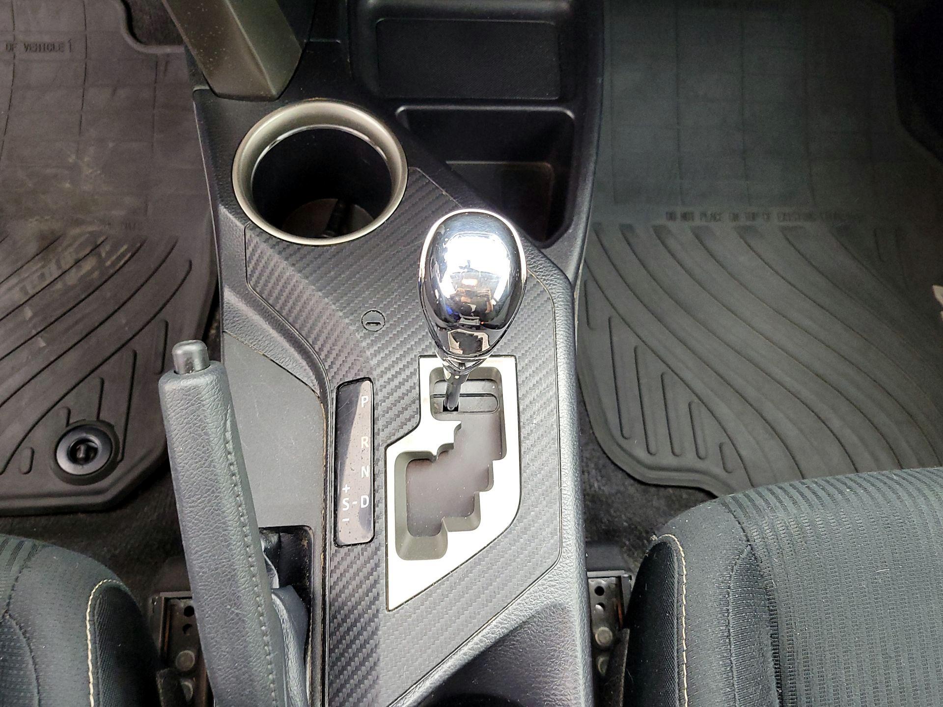 Thumbnail: 2015 Toyota RAV4 - 17