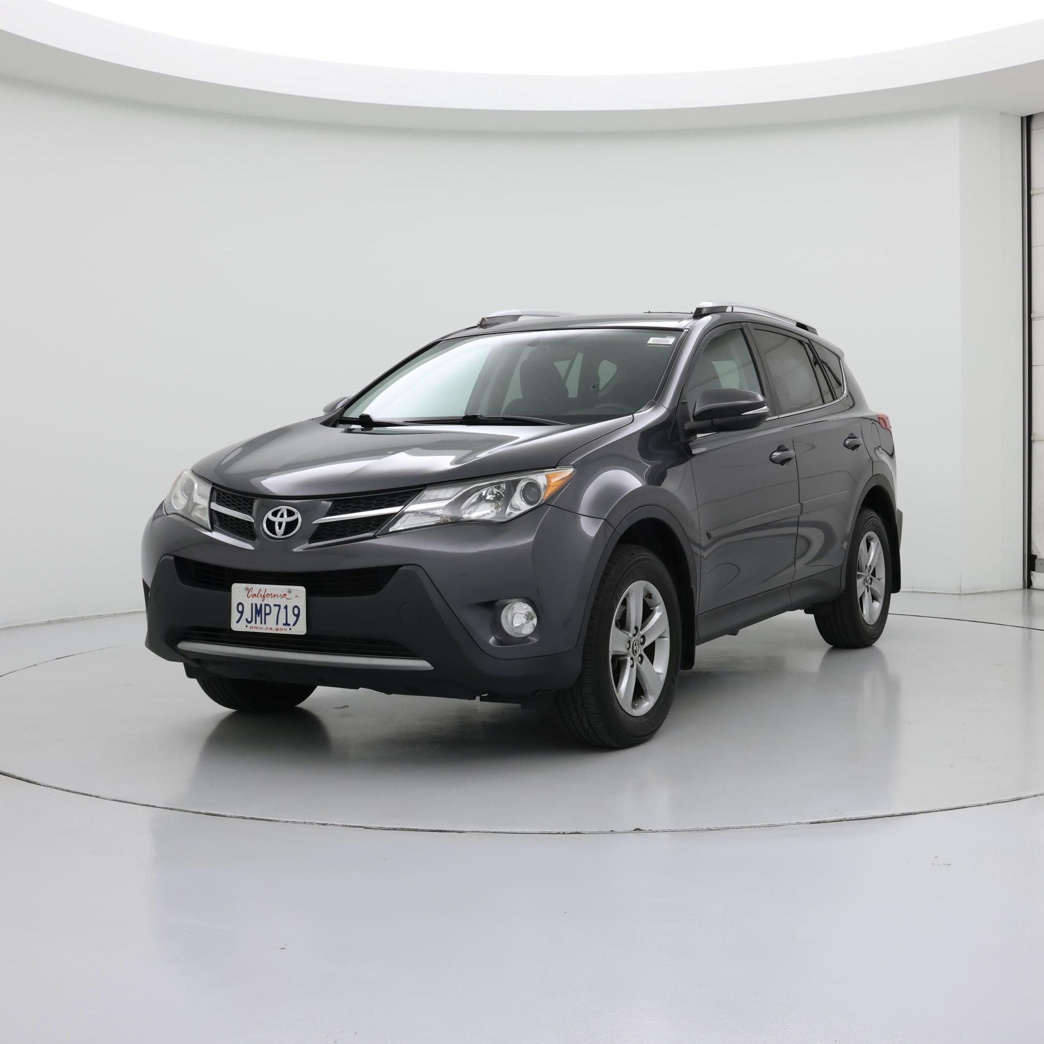 Thumbnail: 2015 Toyota RAV4 - 4