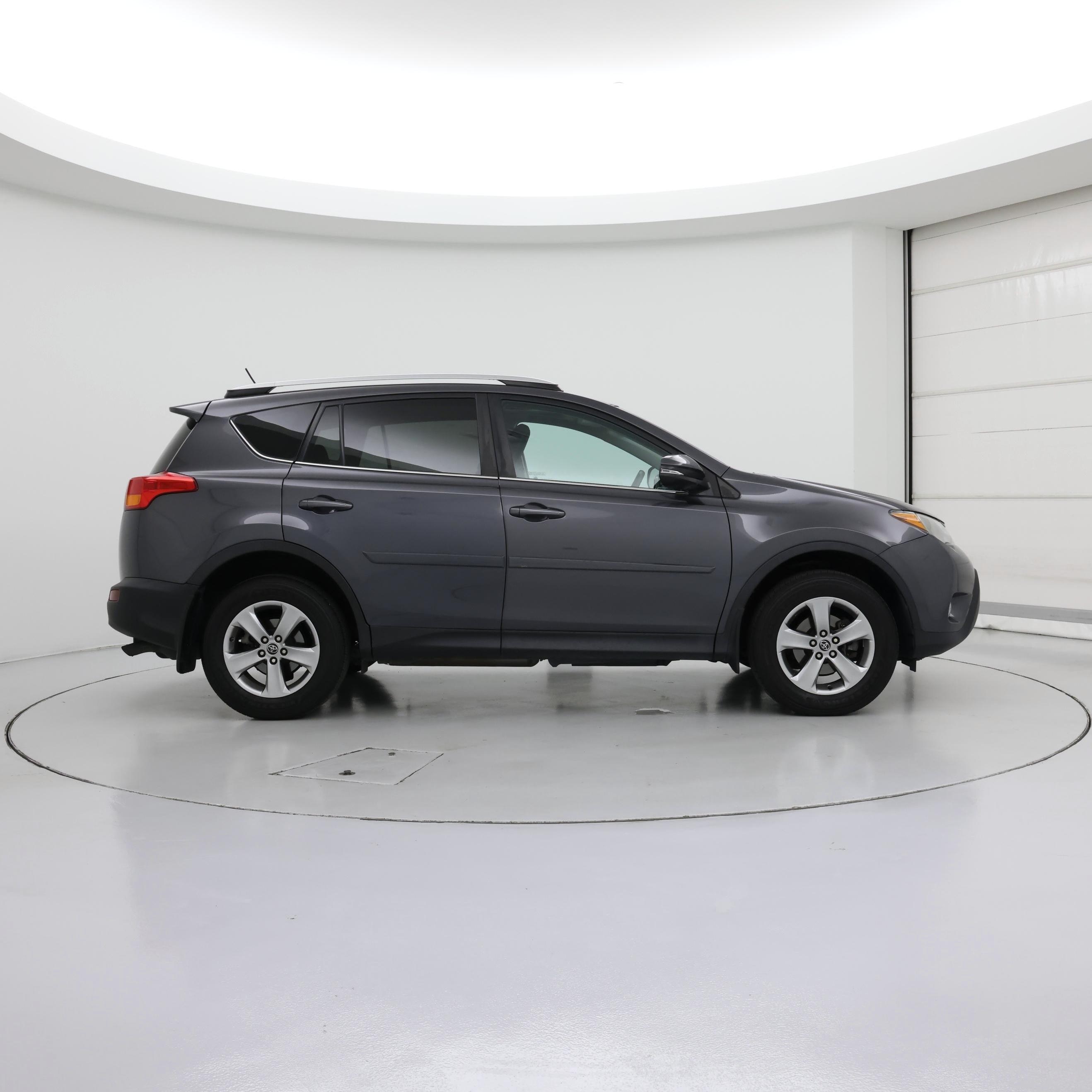 Thumbnail: 2015 Toyota RAV4 - 7
