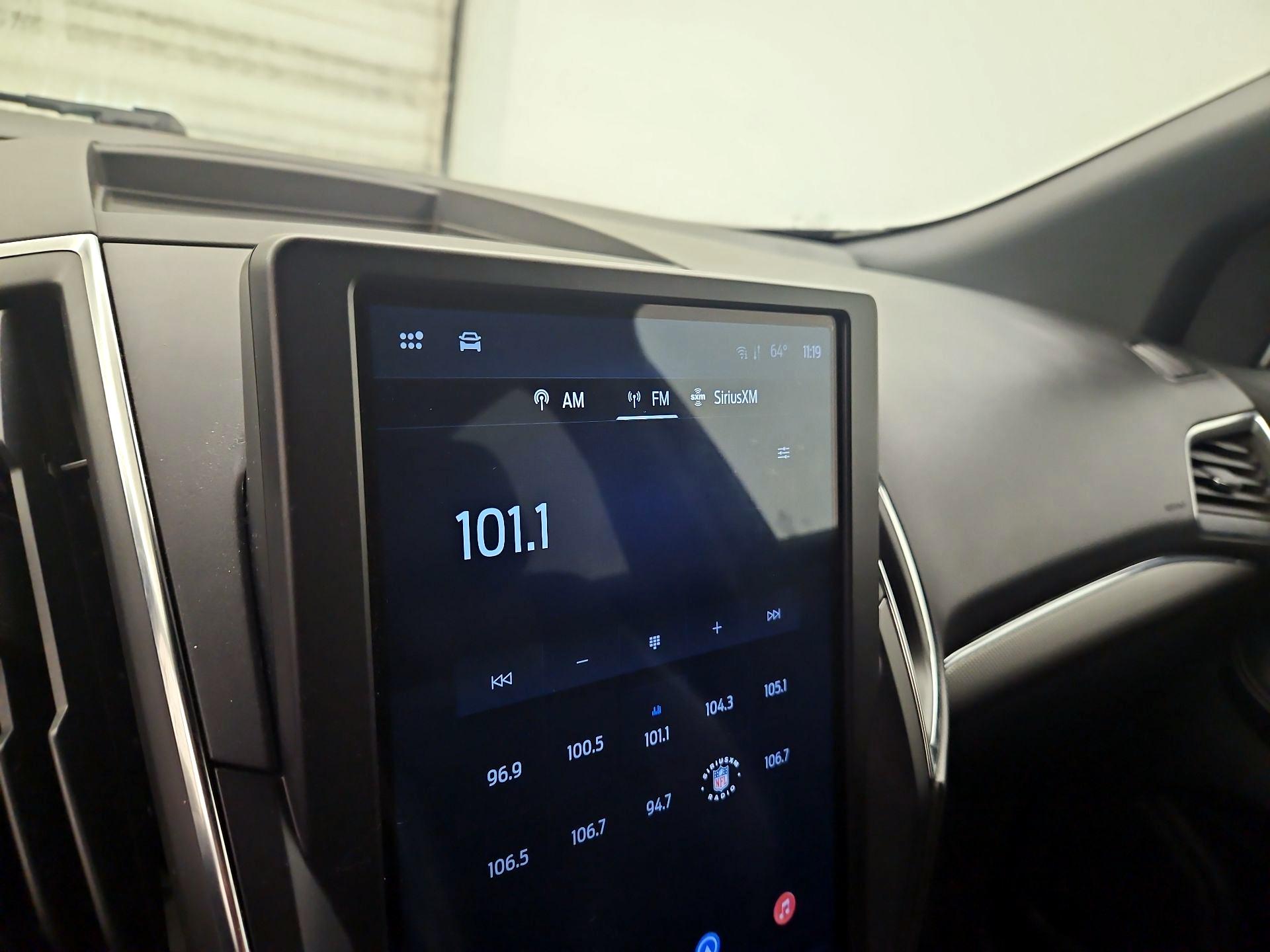 Thumbnail: 2021 Ford Edge - 16