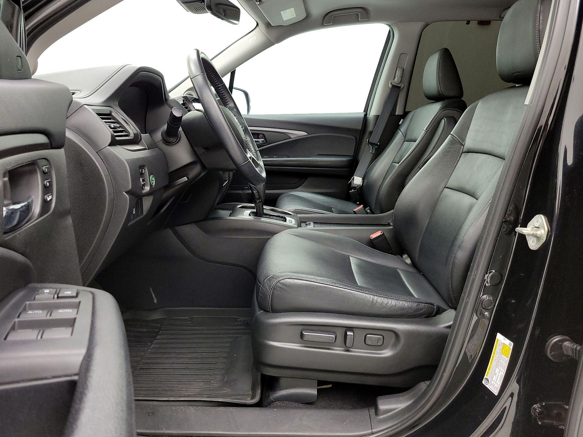 Thumbnail: 2020 Honda Pilot - 11