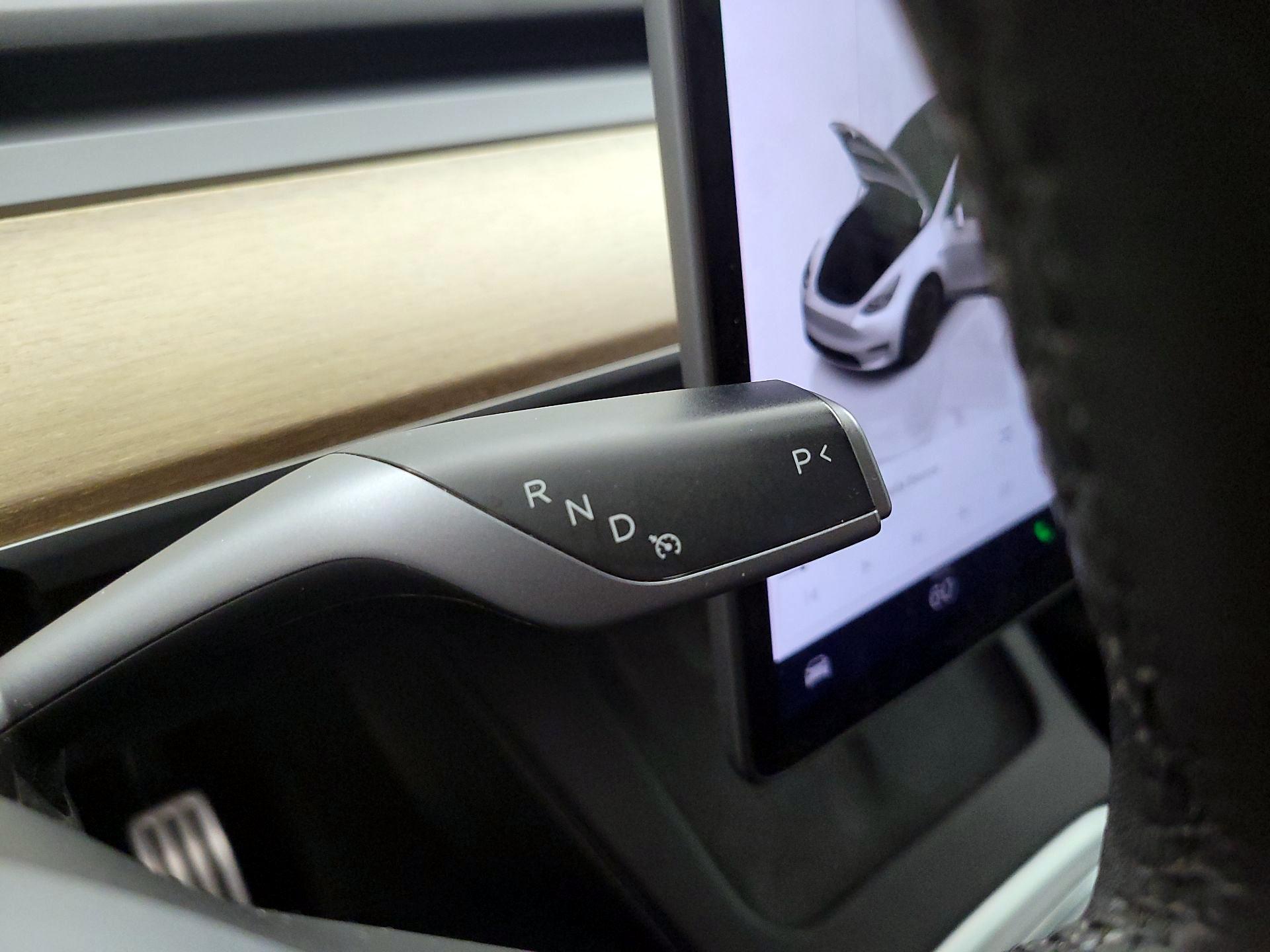 Thumbnail: 2022 Tesla Model Y - 17